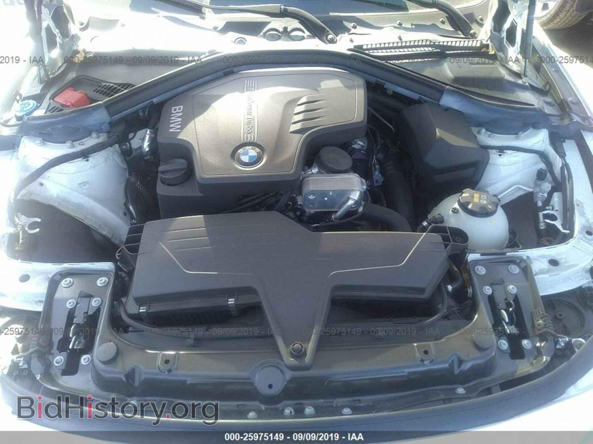 2017 BMW 320 - VIN: WBA8E5G35HNU44455 - Фото 10