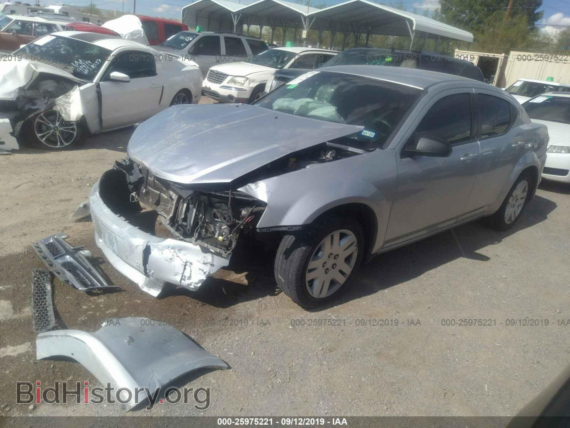 2011 DODGE AVENGER - VIN: 1B3BD4FB2BN620739 - Фото 2