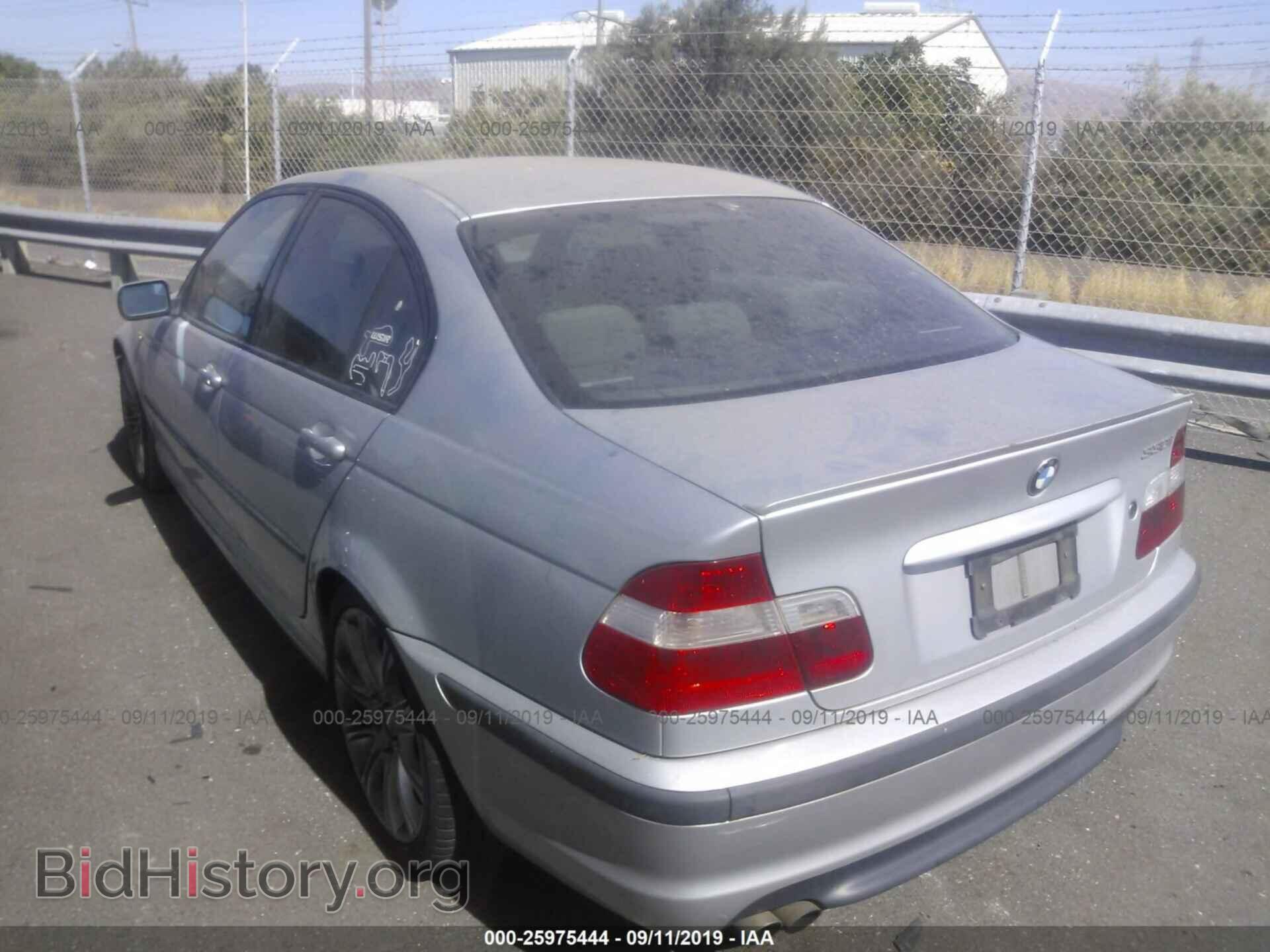 2003 BMW 330 - VIN: WBAEV53433KM05035 - Photo 3