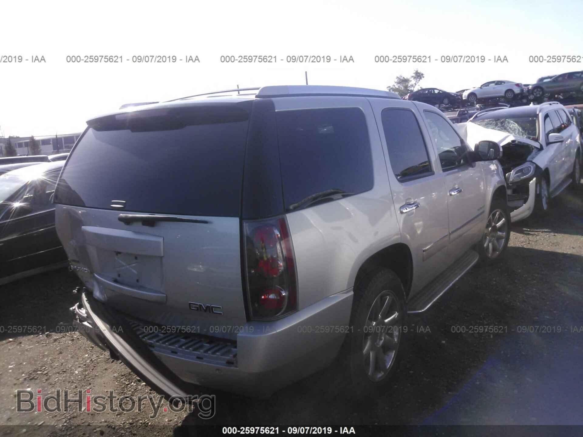 2010 GMC YUKON - VIN: 1GKUKEEF3AR112914 - Photo 4