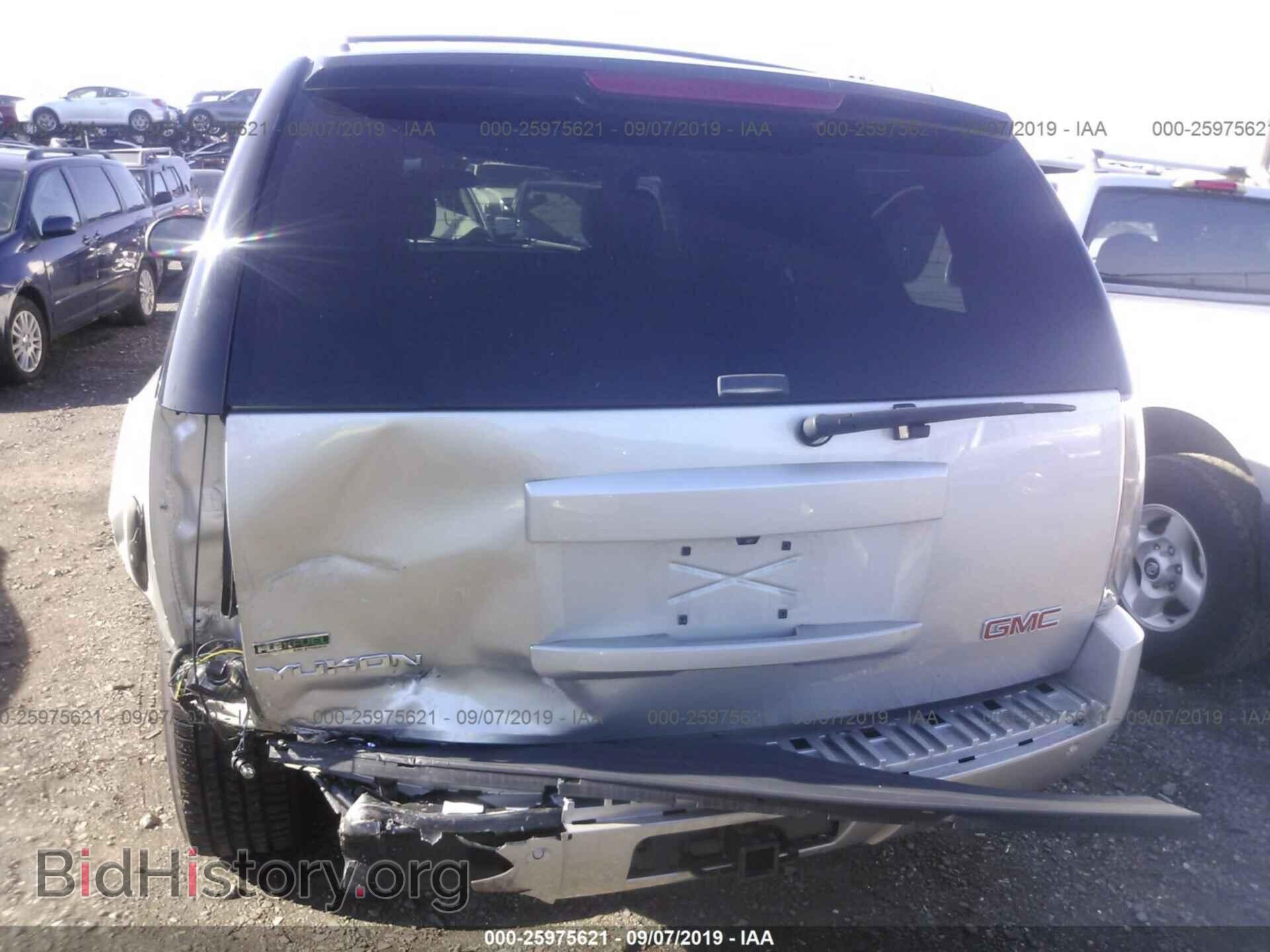 2010 GMC YUKON - VIN: 1GKUKEEF3AR112914 - Photo 6