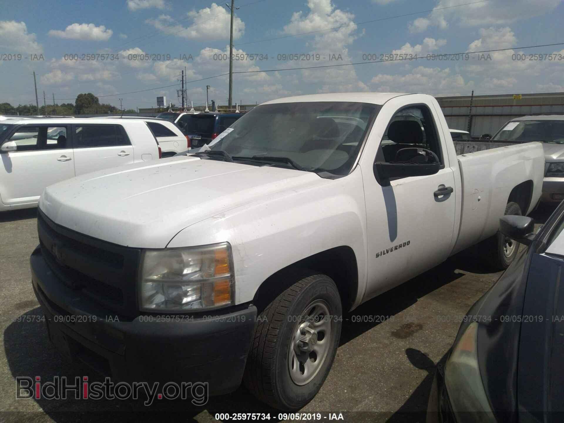 2010 CHEVROLET SILVERADO - VIN: 1GCPCPEX6AZ199380 - Фото 2