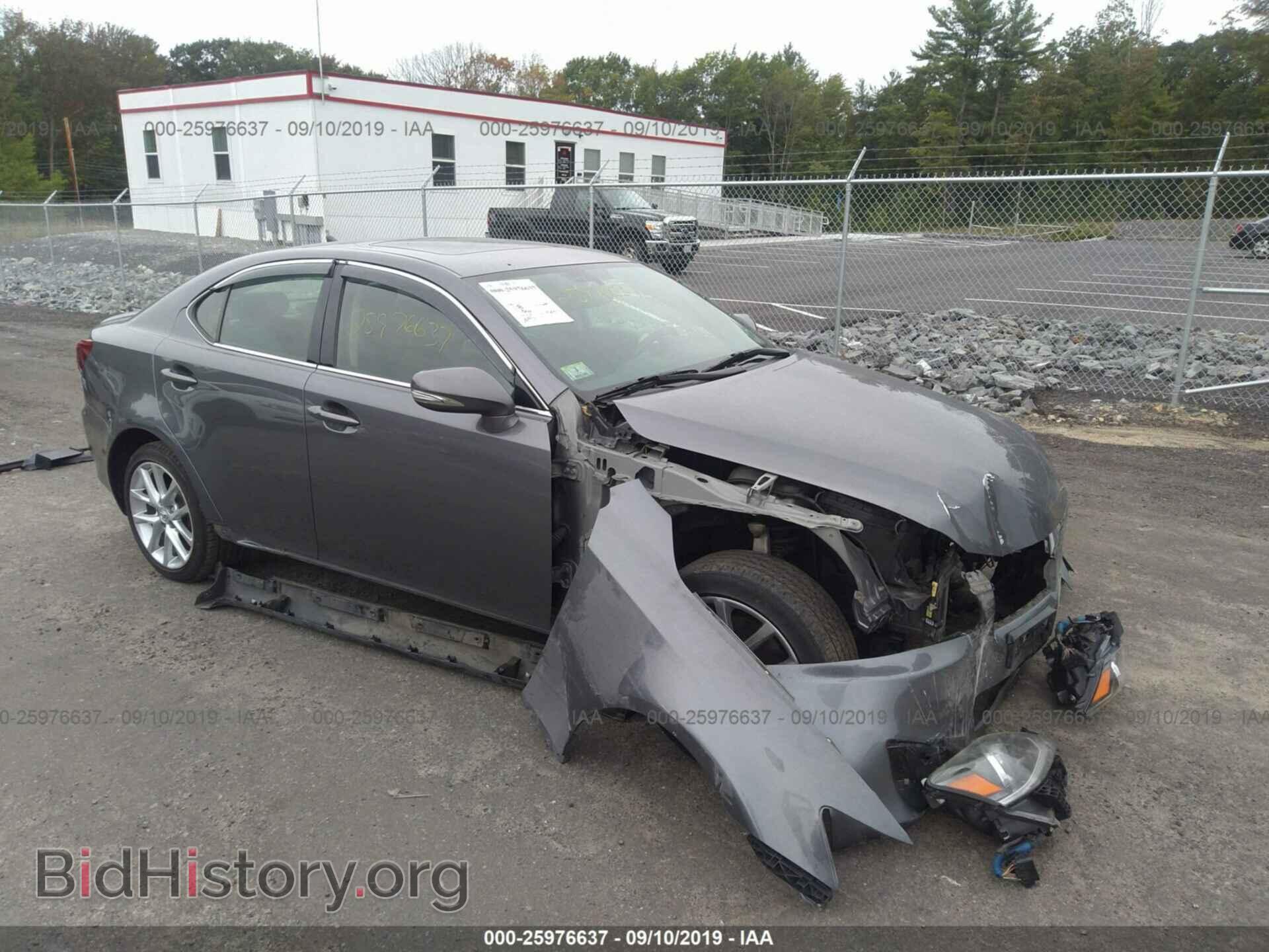 Photo JTHCF5C29C5055106 - LEXUS IS 2012