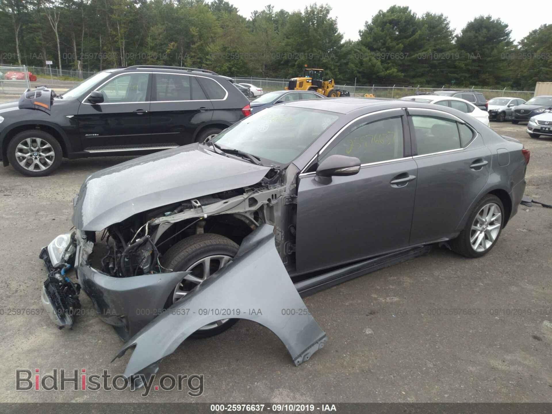 2012 LEXUS IS - VIN: JTHCF5C29C5055106 - Фото 2