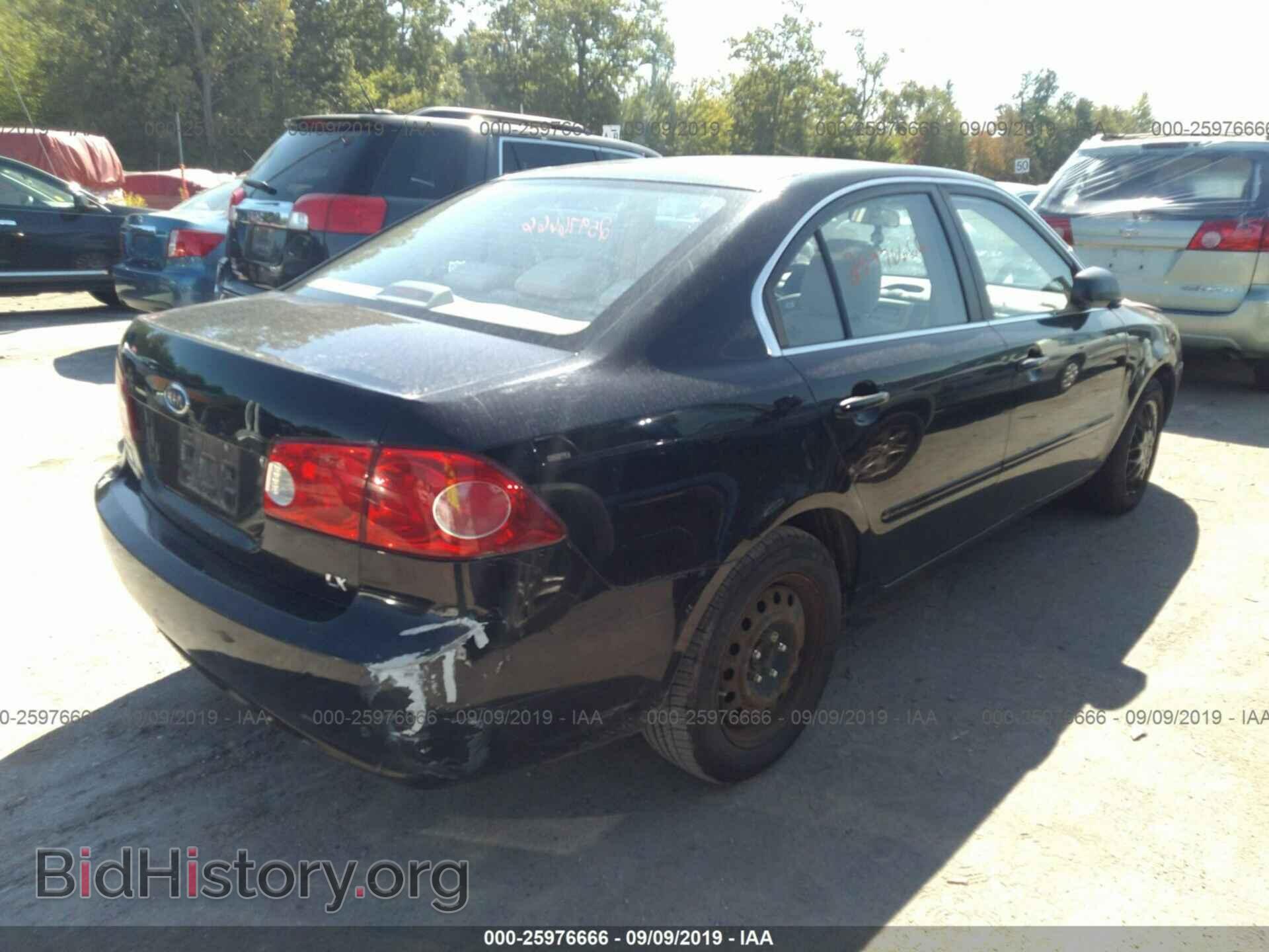 2008 KIA OPTIMA - VIN: KNAGE123785170543 - Photo 4