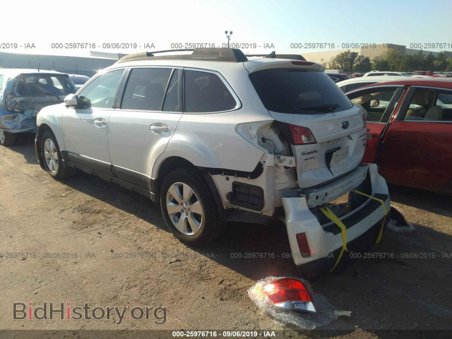 2011 SUBARU OUTBACK - VIN: 4S4BRDLC2B2440235 - Фото 3
