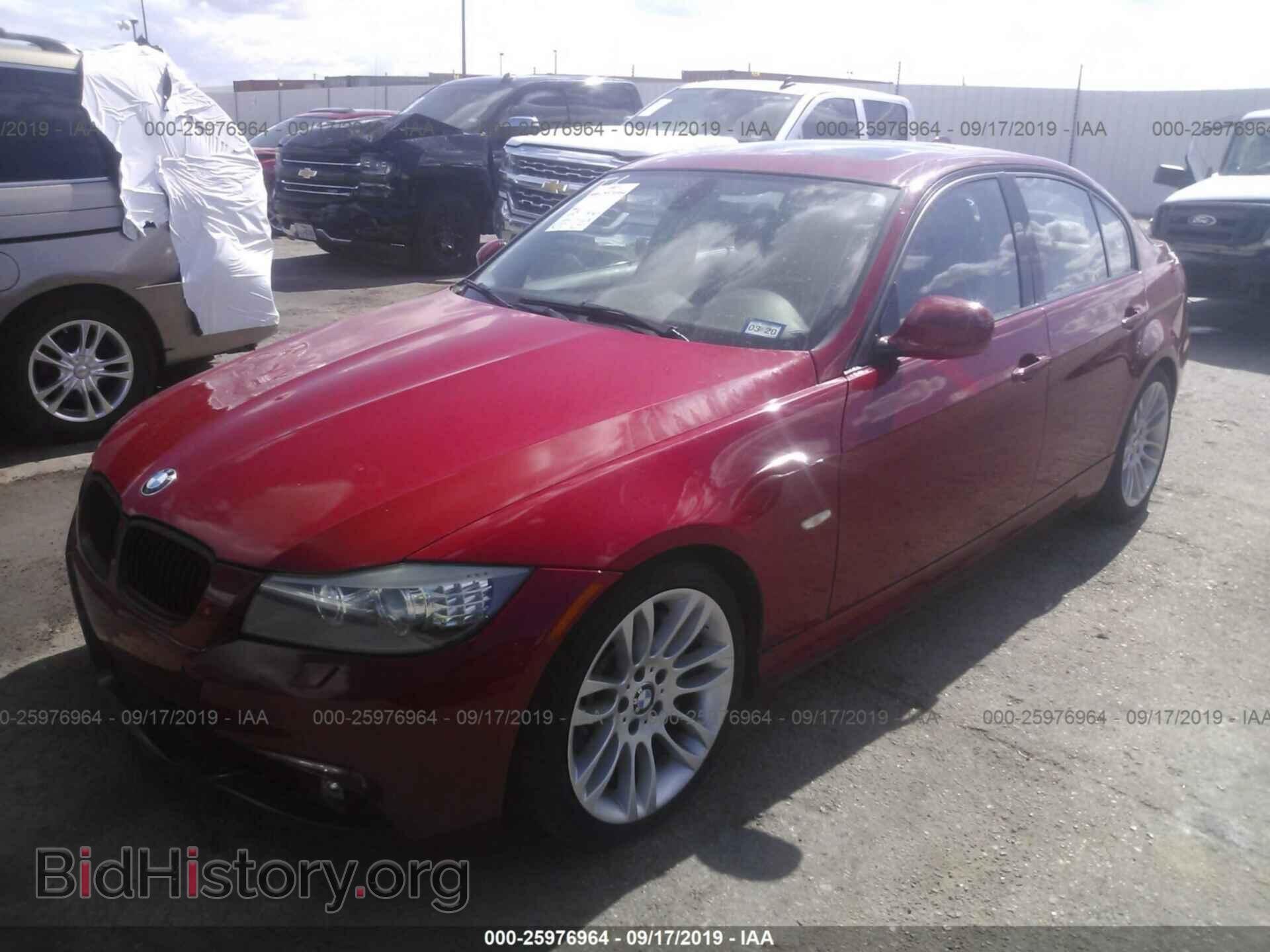 2011 BMW 335 - VIN: WBAPN7C58BA779481 - Фото 2