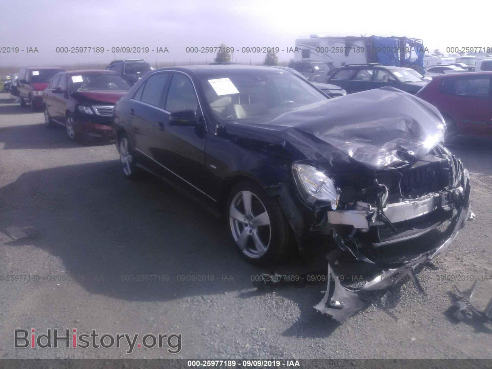 Photo WDDHF5KB3CA588414 - MERCEDES-BENZ E 2012