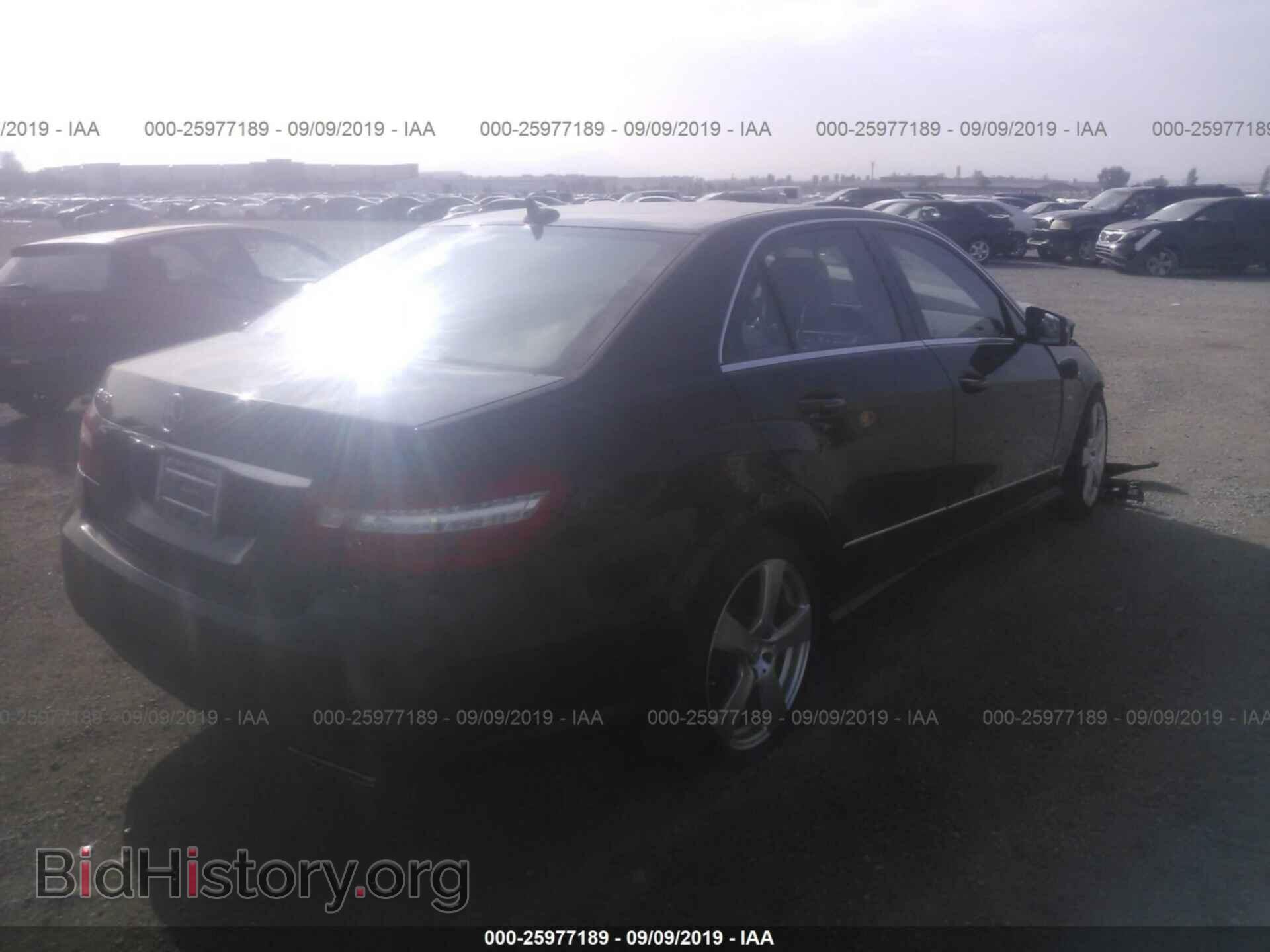 2012 MERCEDES-BENZ E - VIN: WDDHF5KB3CA588414 - Photo 4