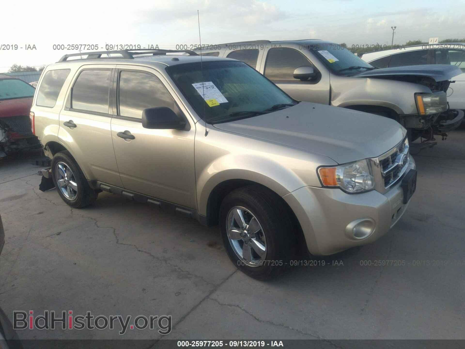Фотография 1FMCU0D7XBKA49394 - FORD ESCAPE 2011