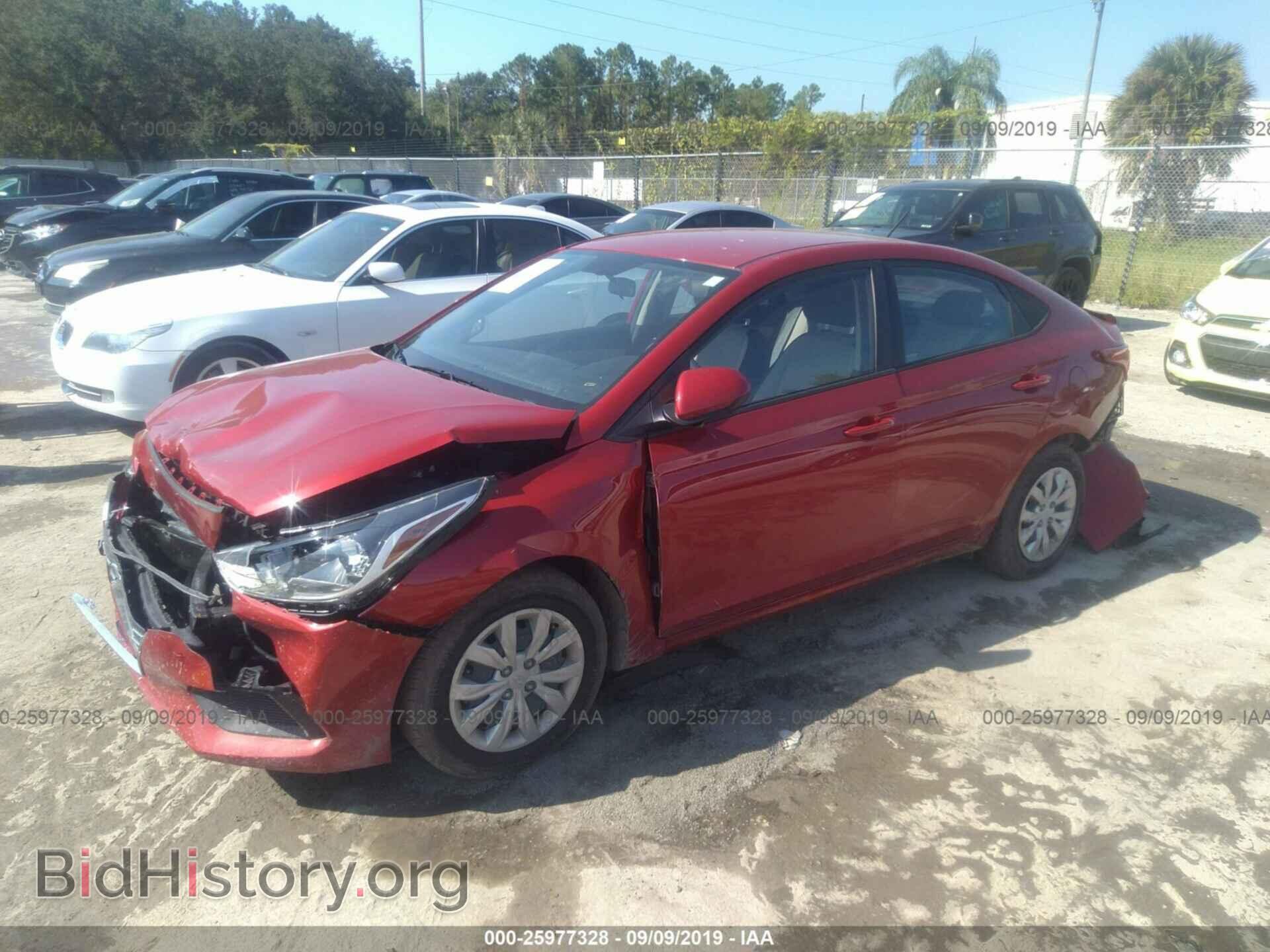 2019 HYUNDAI ACCENT - VIN: 3KPC24A30KE064542 - Фото 2
