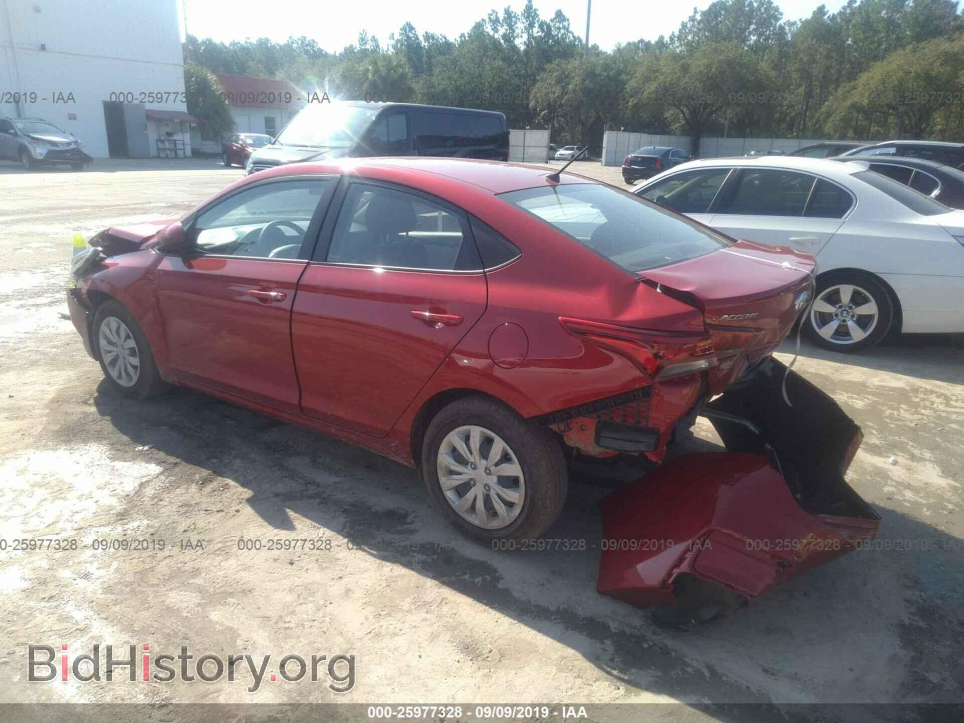 2019 HYUNDAI ACCENT - VIN: 3KPC24A30KE064542 - Фото 3
