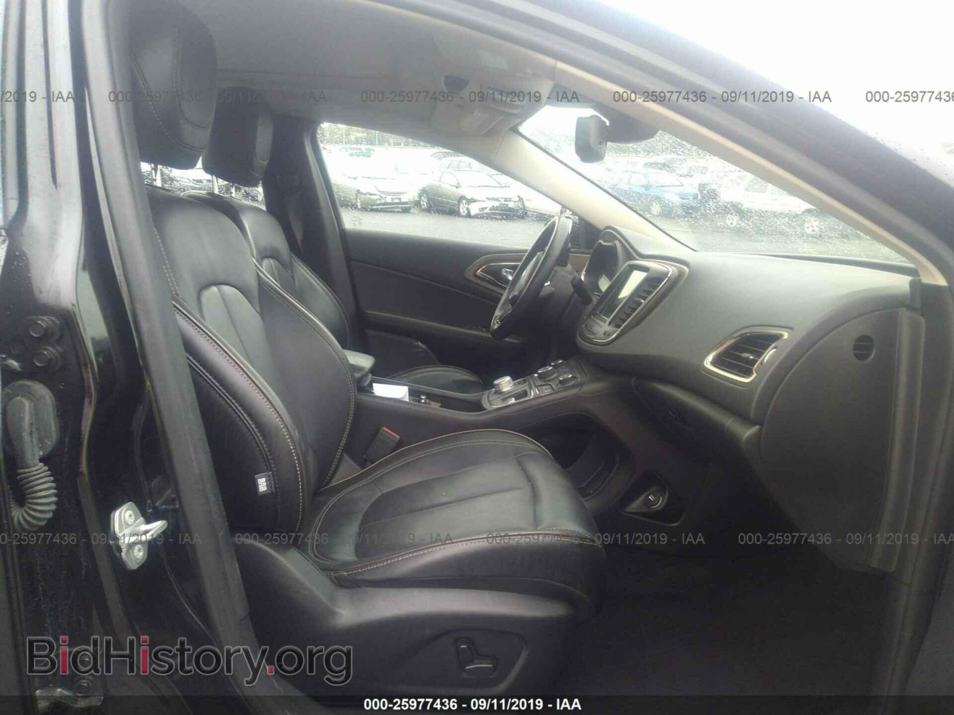 2016 CHRYSLER 200 - VIN: 1C3CCCEGXGN148153 - Photo 5