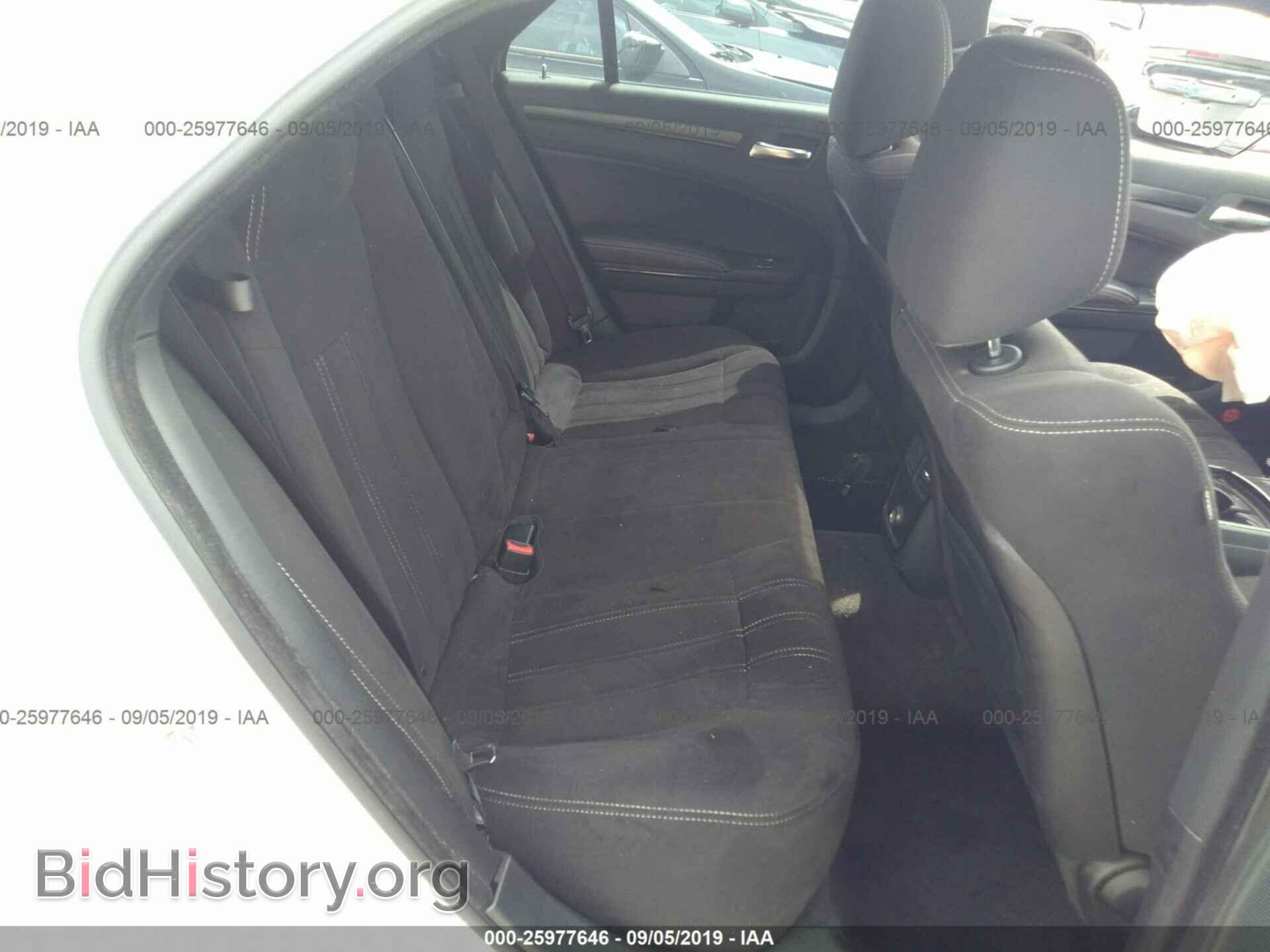 2012 CHRYSLER 300 - VIN: 2C3CCABG3CH129844 - Photo 8