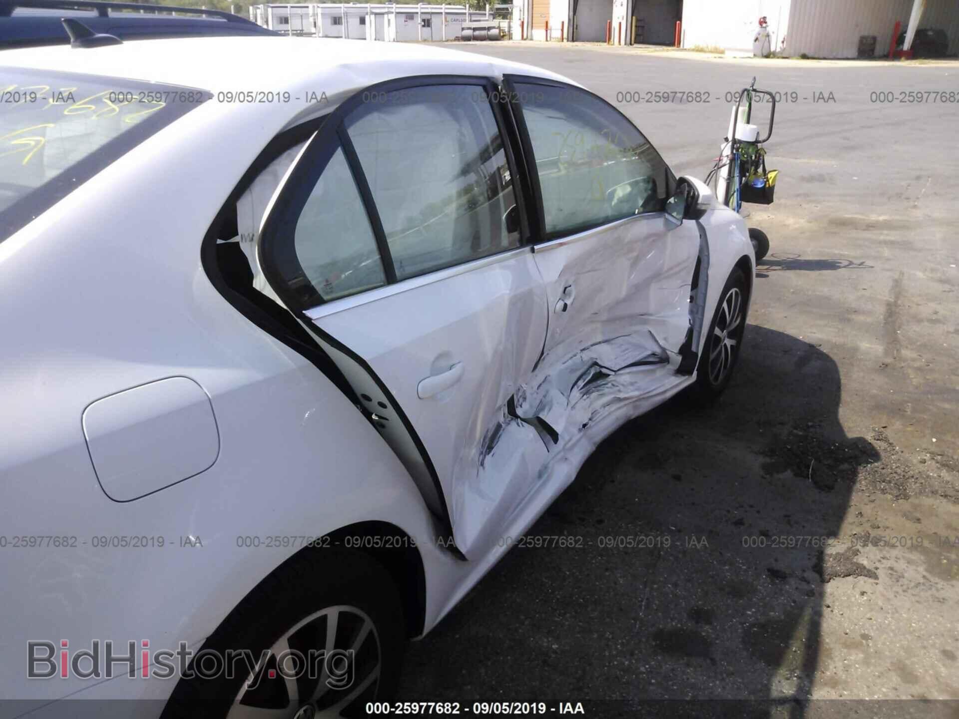 2017 VOLKSWAGEN JETTA - VIN: 3VWDB7AJ3HM380839 - Фото 6