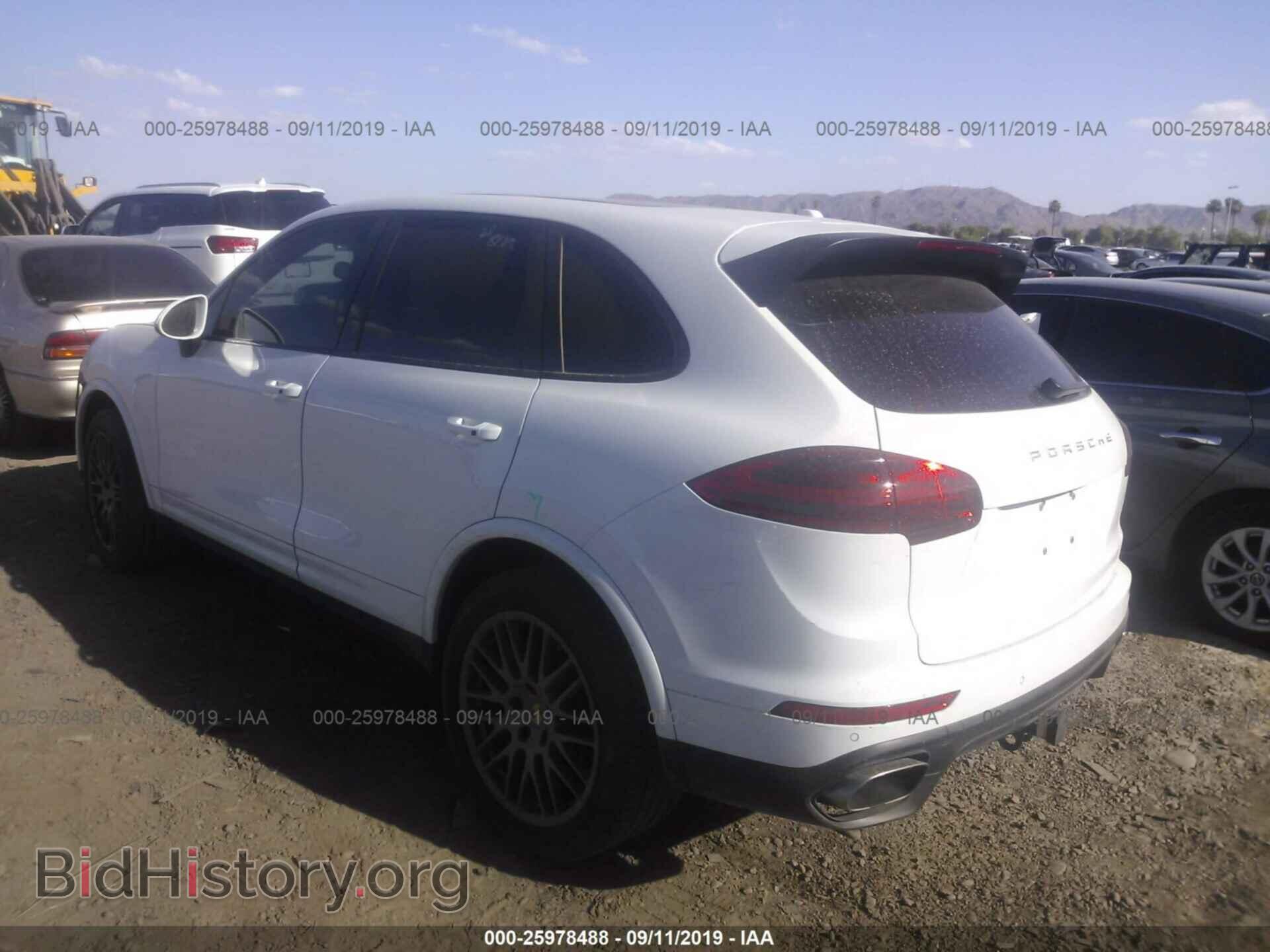 2017 PORSCHE CAYENNE - VIN: WP1AA2A24HKA90734 - Фото 3