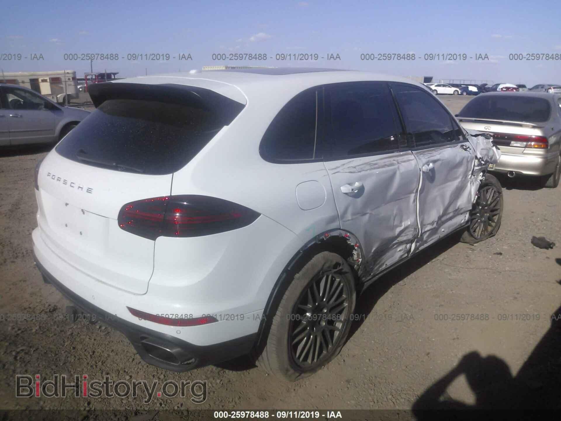 2017 PORSCHE CAYENNE - VIN: WP1AA2A24HKA90734 - Фото 4