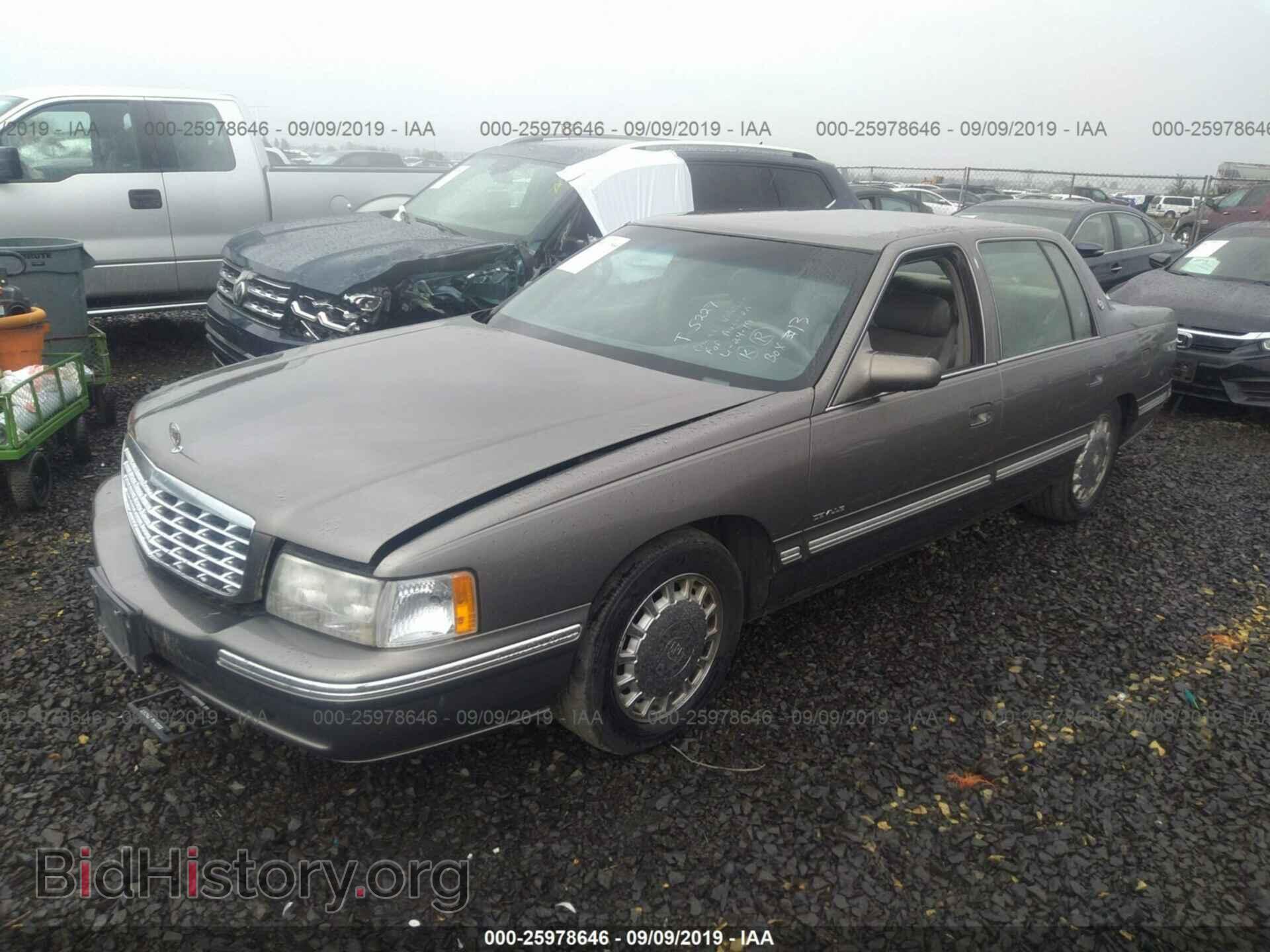 1999 CADILLAC DEVILLE - VIN: 1G6KD54Y1XU764990 - Фото 2