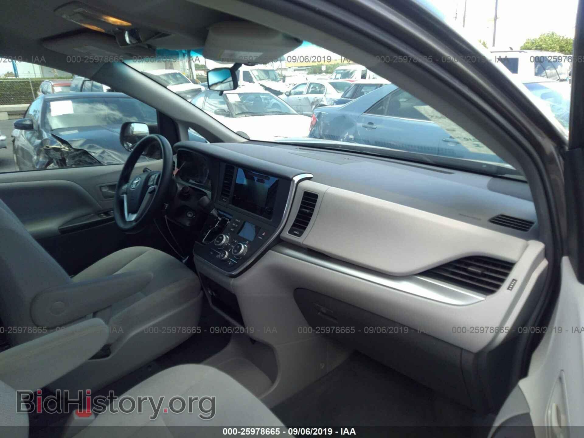 2017 TOYOTA SIENNA - VIN: 5TDZZ3DC9HS803899 - Фото 5