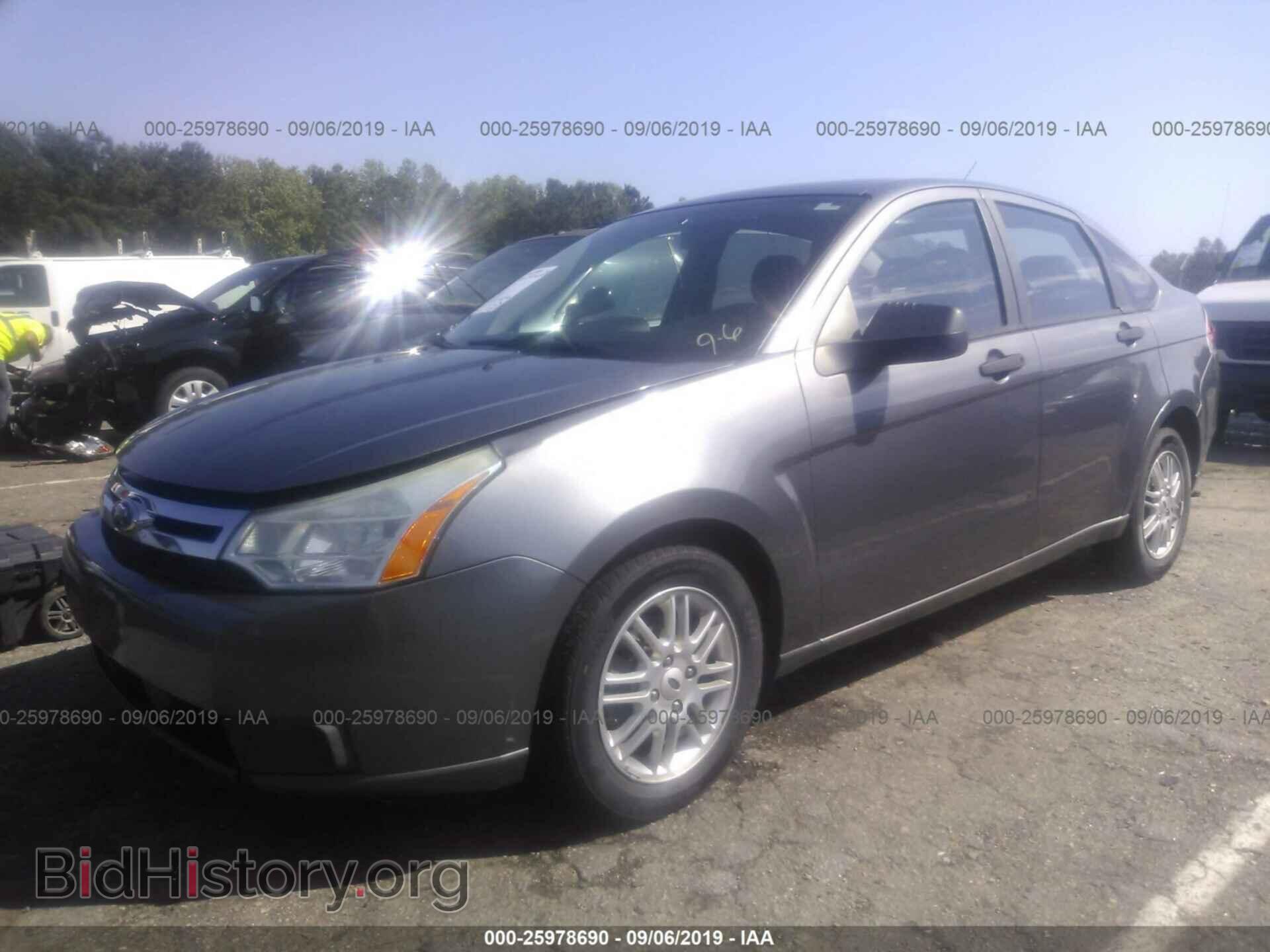 2009 FORD FOCUS - VIN: 1FAHP35N09W173442 - Photo 2