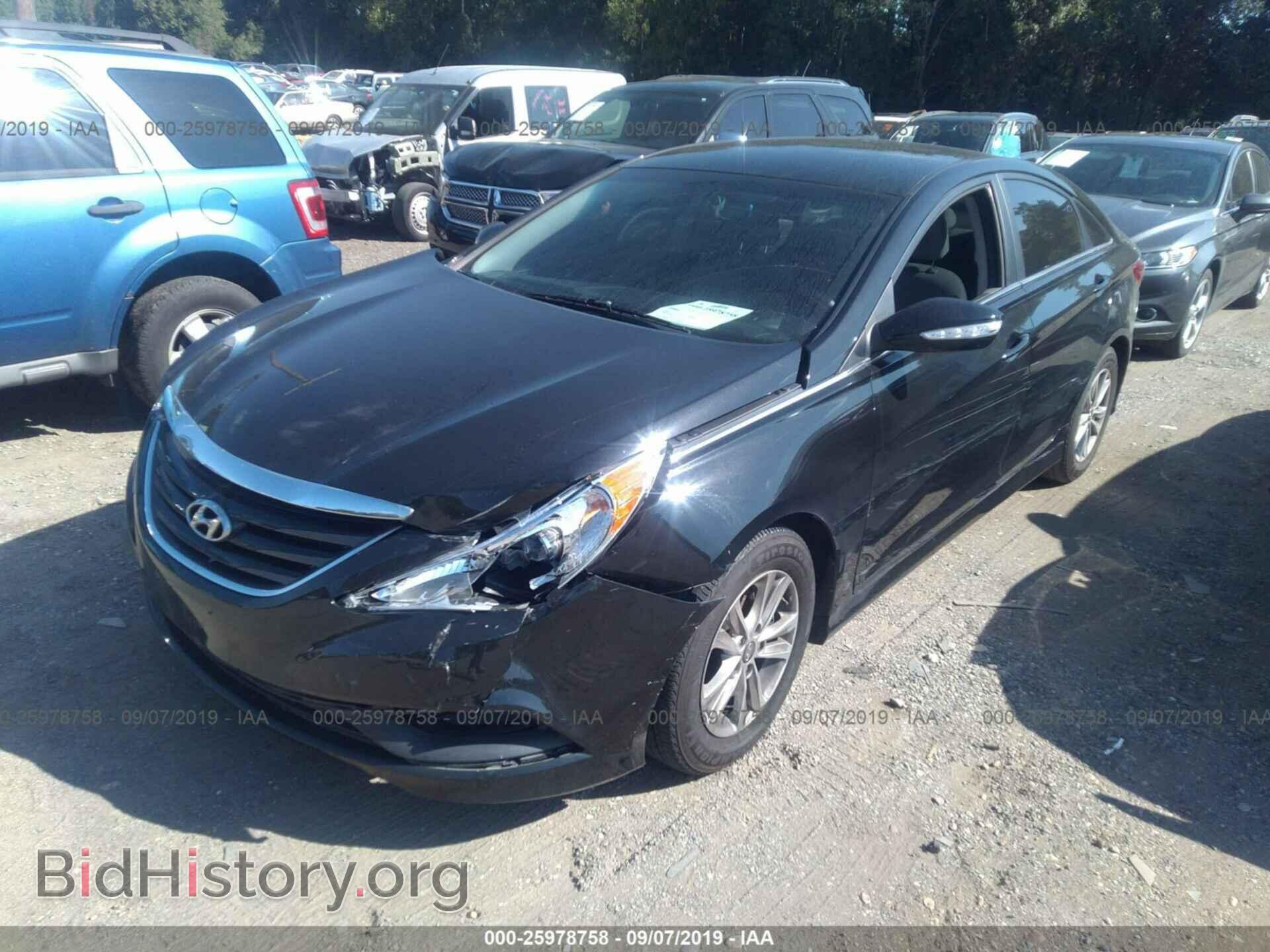 2014 HYUNDAI SONATA - VIN: 5NPEB4AC4EH946810 - Фото 2
