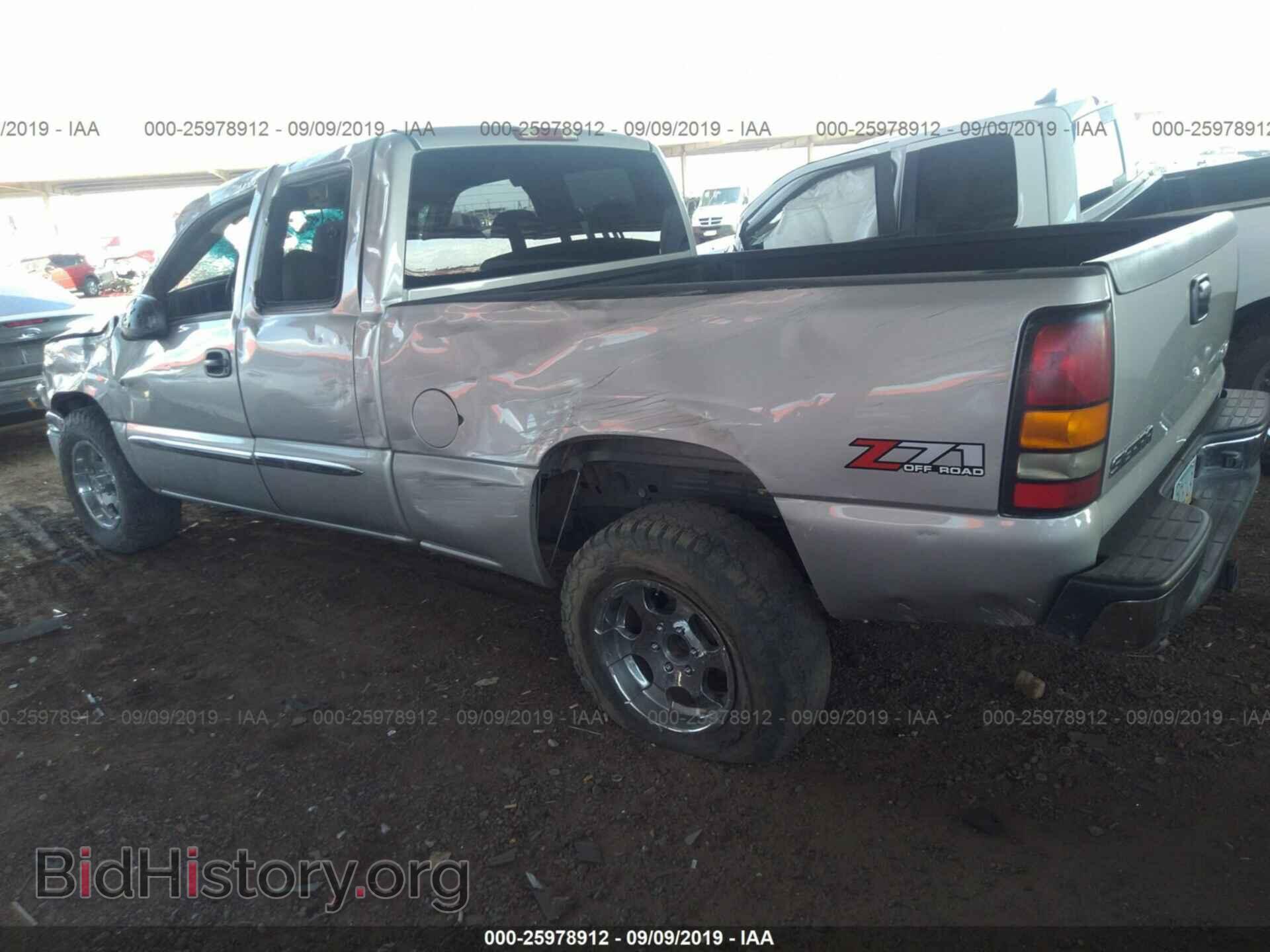 2004 GMC NEW SIERRA - VIN: 2GTEK19TX41232554 - Фото 3