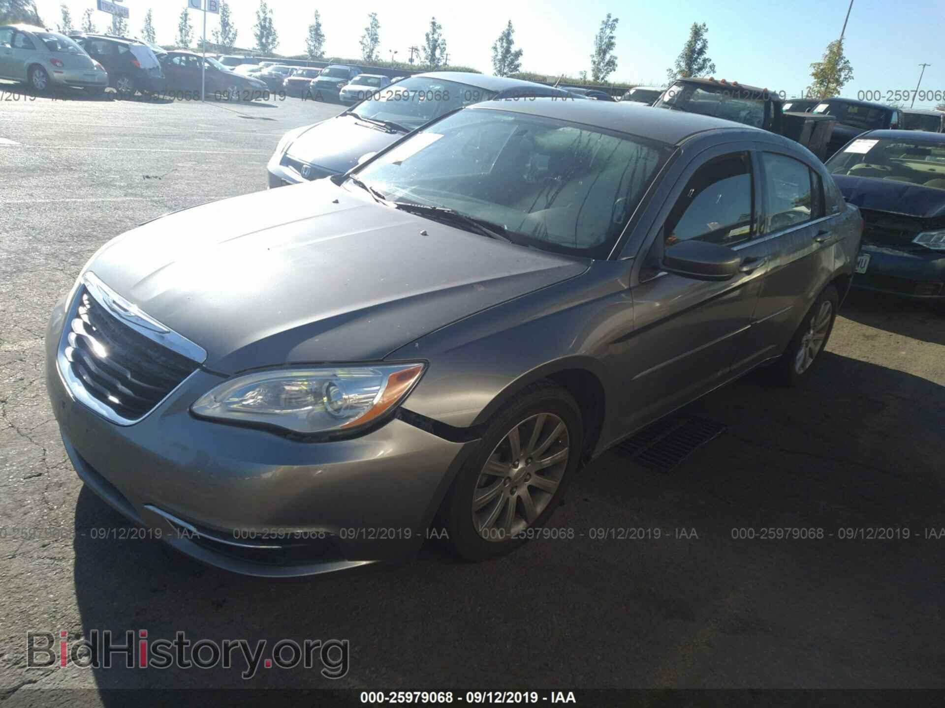 2012 CHRYSLER 200 - VIN: 1C3CCBBB6CN246352 - Photo 2