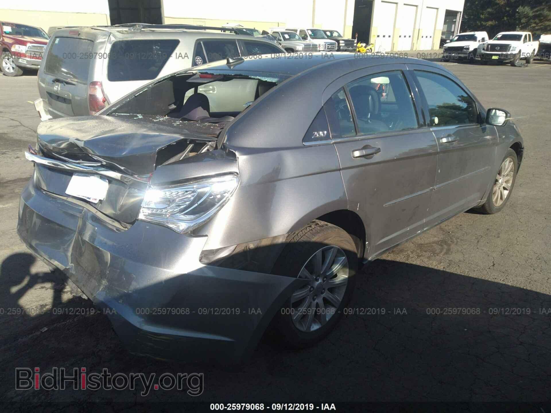 2012 CHRYSLER 200 - VIN: 1C3CCBBB6CN246352 - Photo 4