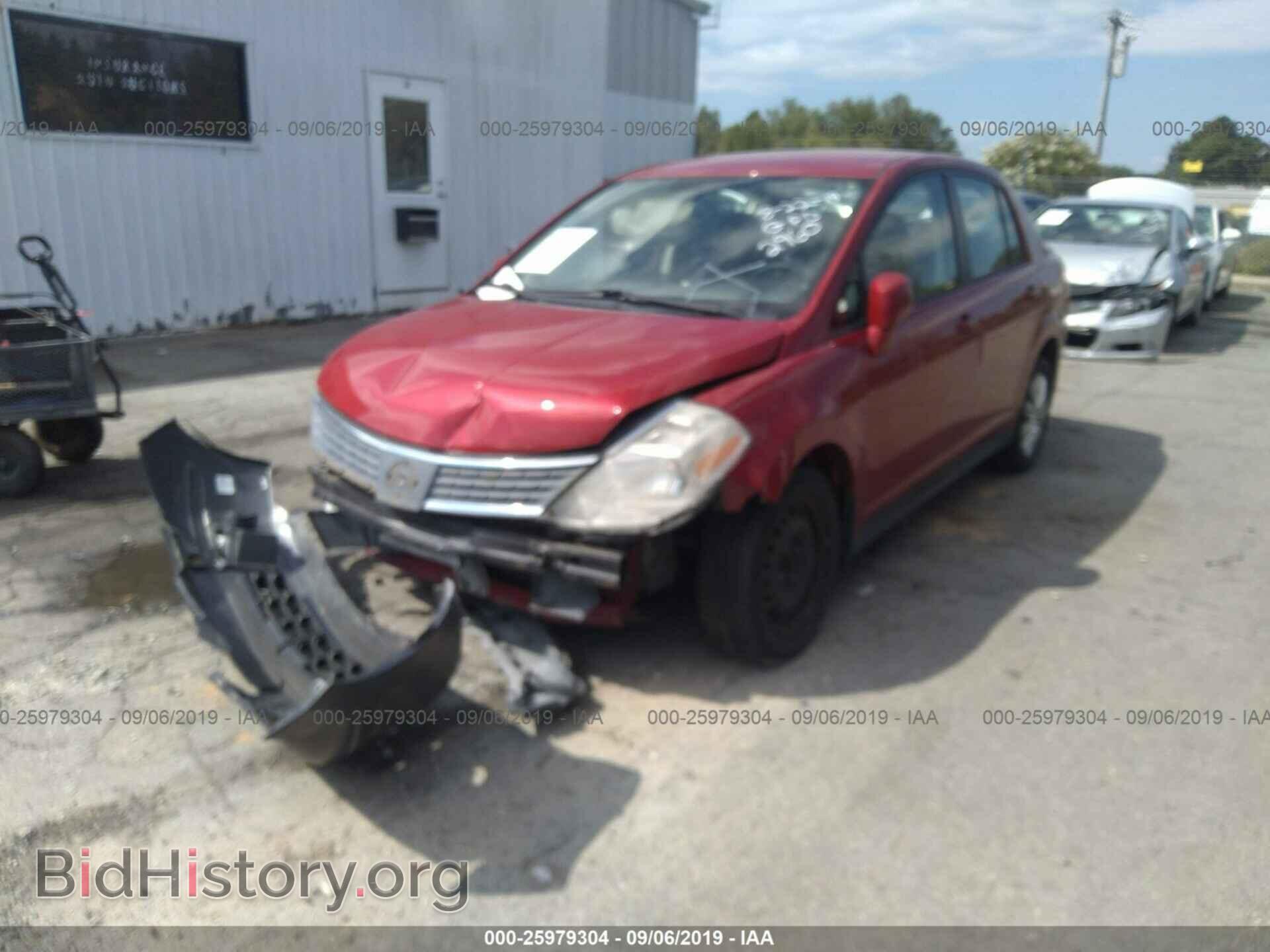 2009 NISSAN VERSA - VIN: 3N1BC11E99L402960 - Фото 2