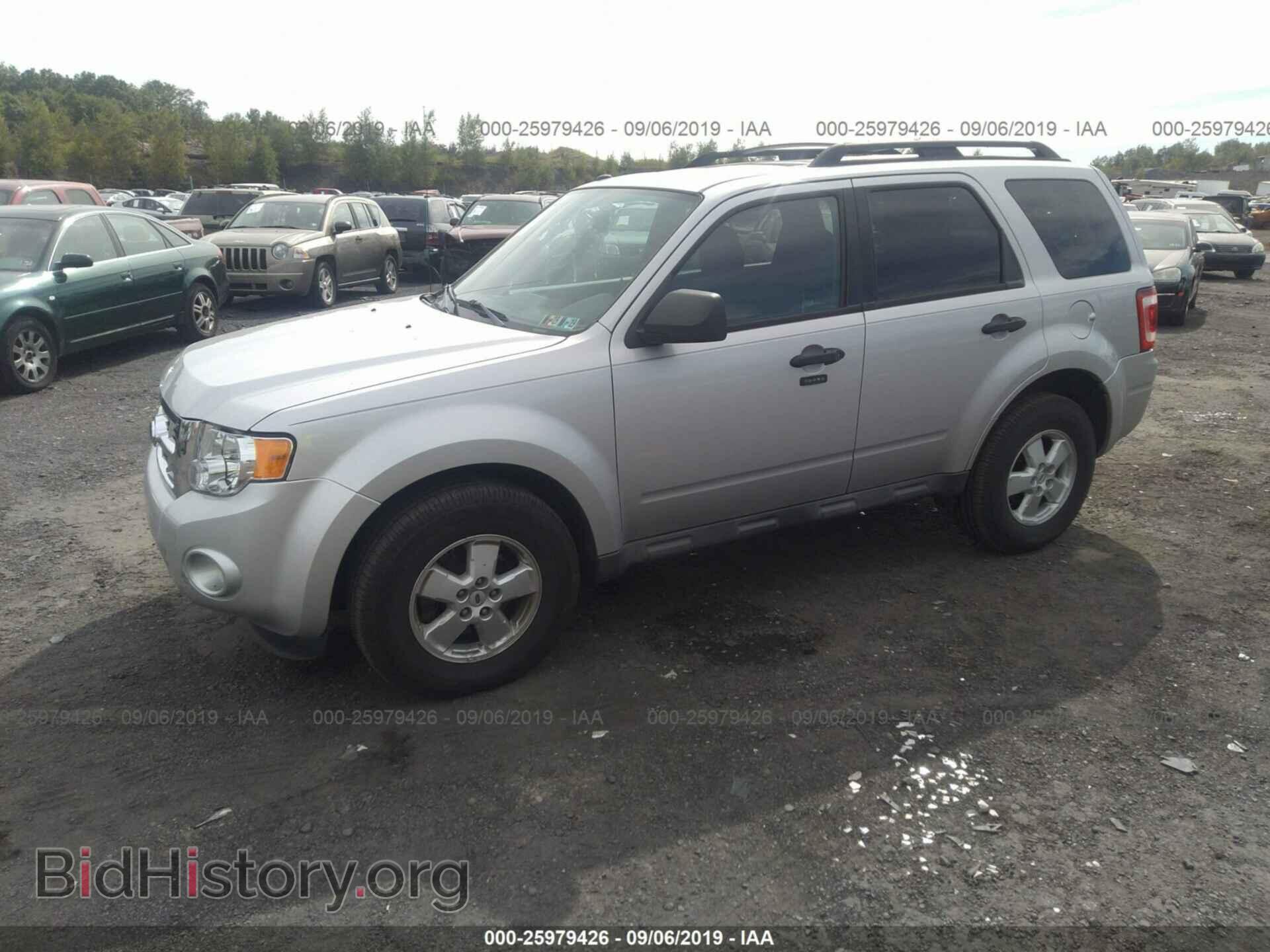 2009 FORD ESCAPE - VIN: 1FMCU93GX9KB79076 - Фото 2