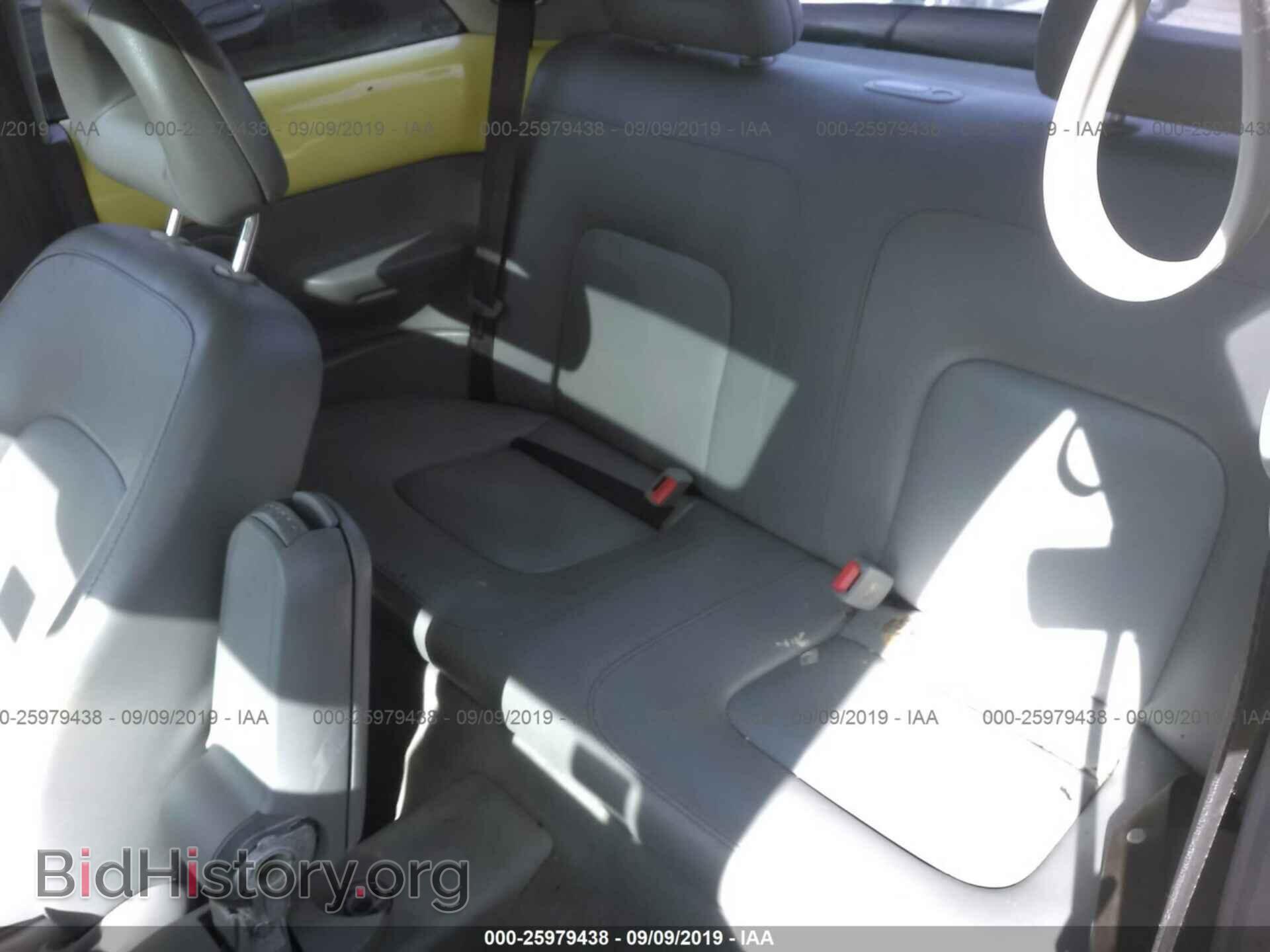 2000 VOLKSWAGEN NEW BEETLE - VIN: 3VWCD21C2YM470574 - Фото 8