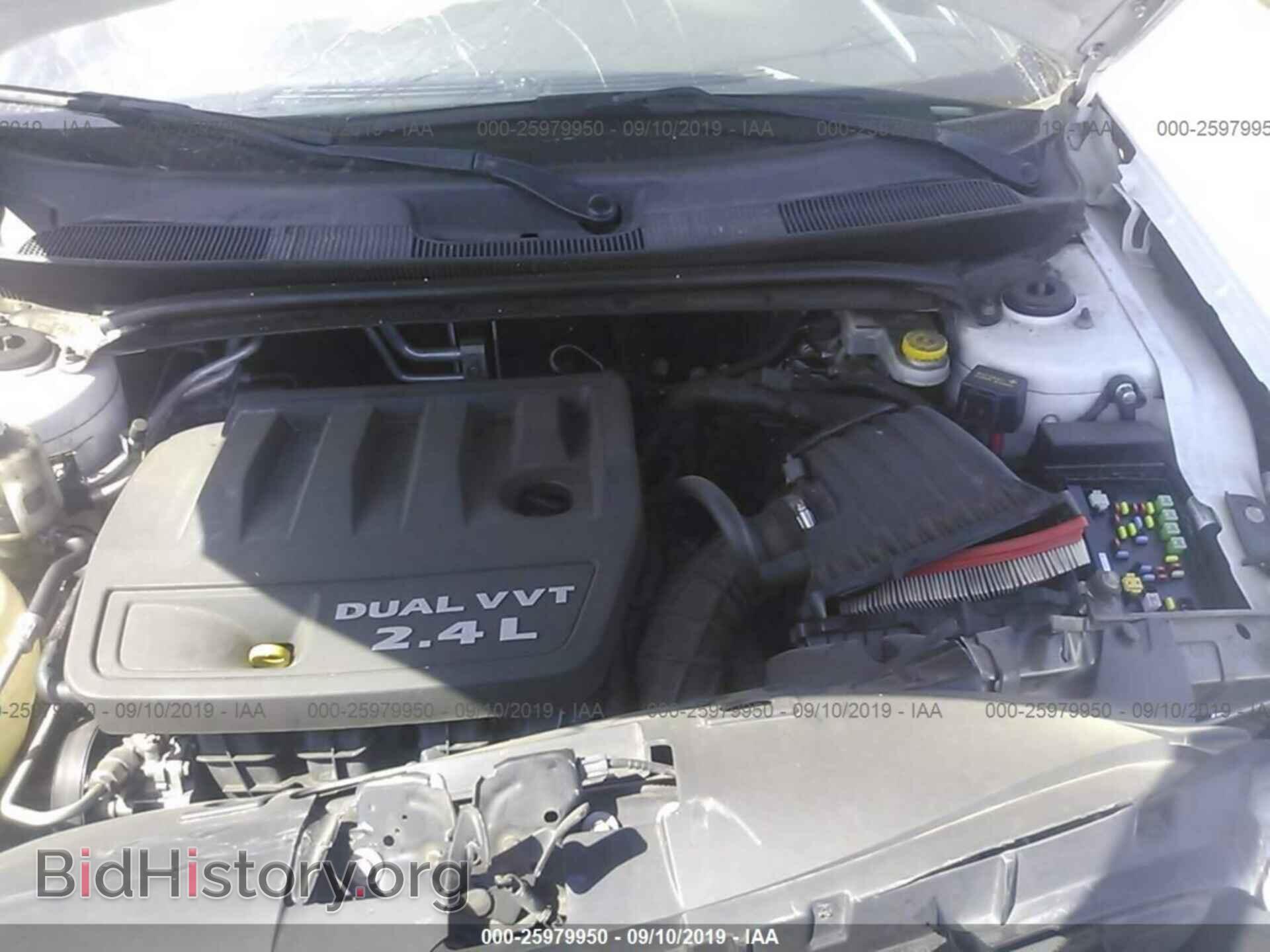 2013 CHRYSLER 200 - VIN: 1C3BCBEB0DN532979 - Фото 10