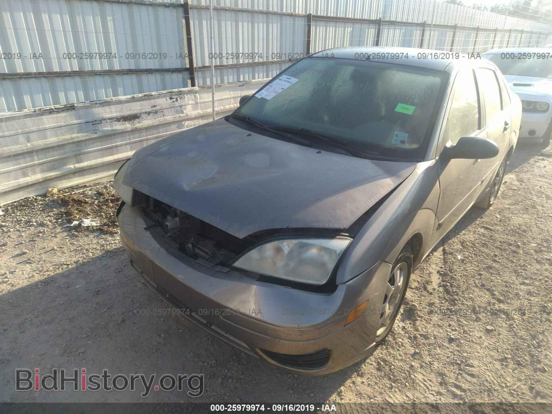 2005 FORD FOCUS - VIN: 1FAFP34N45W167372 - Фото 2