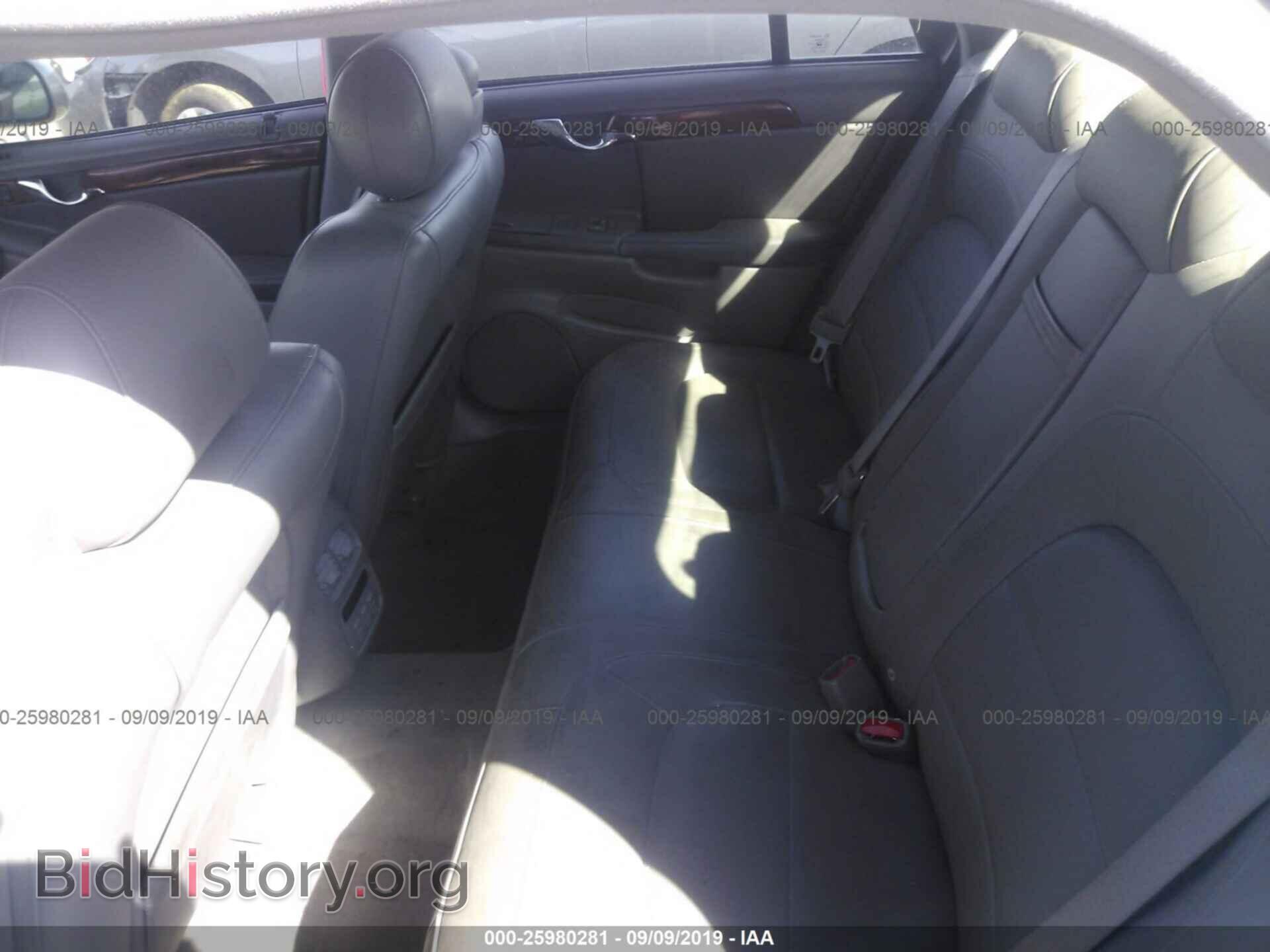 2004 CADILLAC DEVILLE - VIN: 1G6KD54Y64U150495 - Photo 8