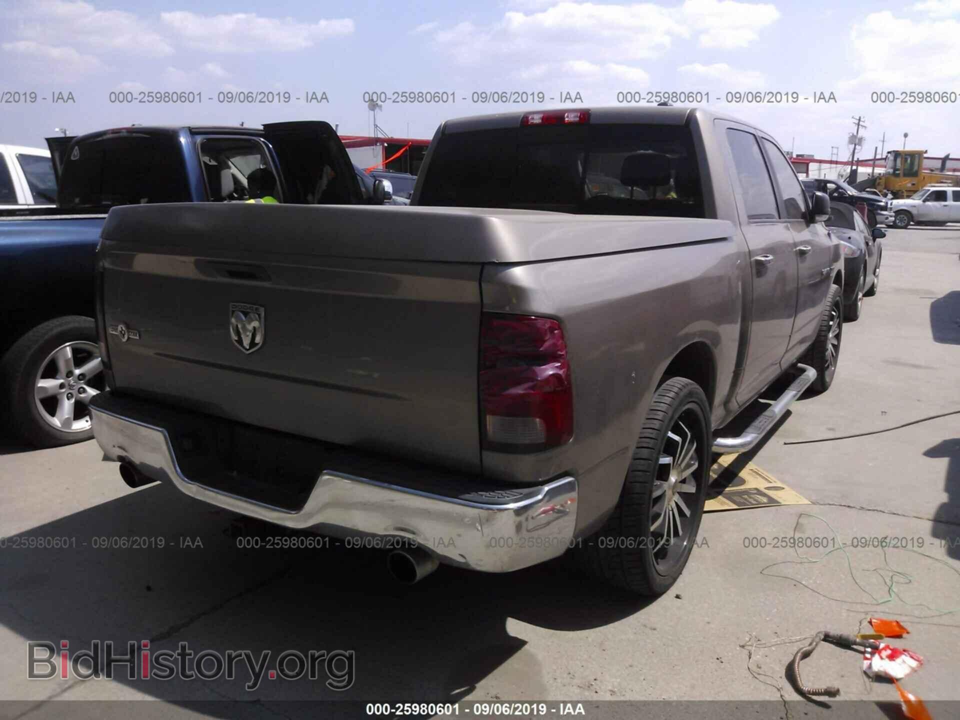 2010 DODGE RAM 1500 - VIN: 1D7RB1CT2AS195477 - Фото 4