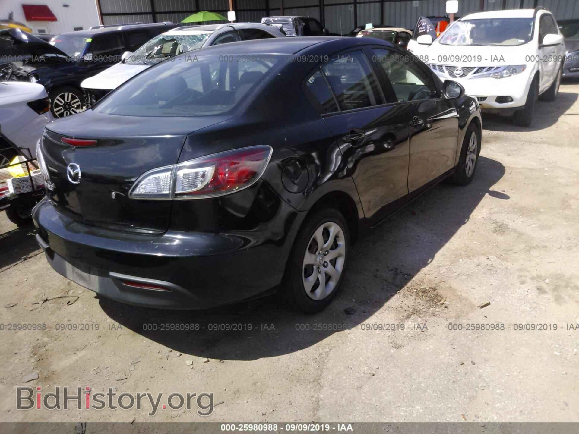 2011 MAZDA 3 - VIN: JM1BL1UG9B1430734 - Photo 4