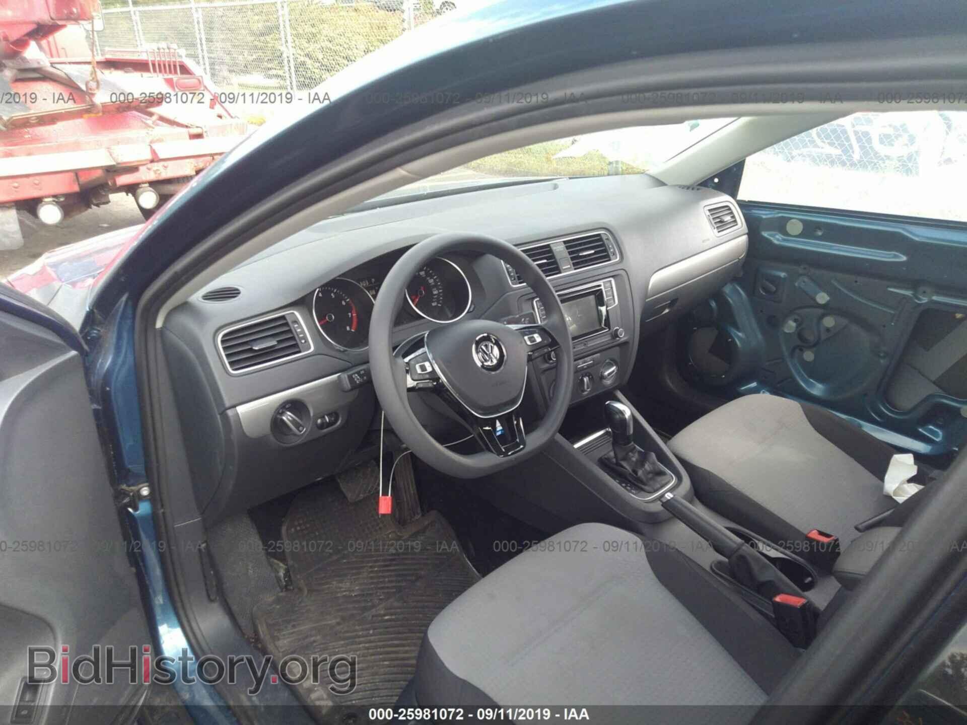 2017 VOLKSWAGEN JETTA - VIN: 3VW2B7AJ8HM332180 - Фото 5