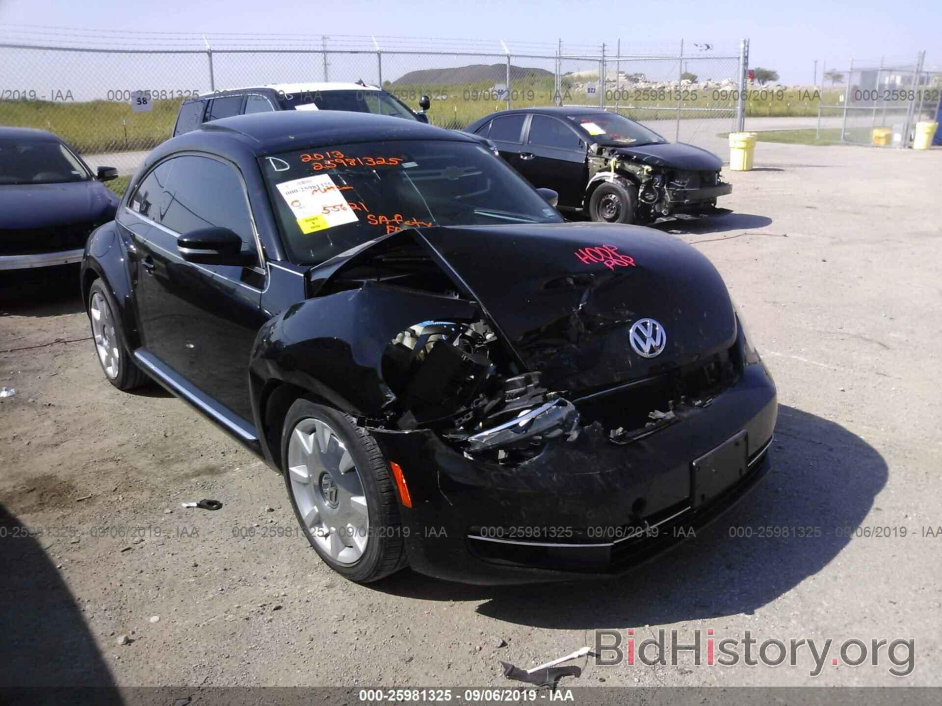 Photo 3VWJL7ATXDM627995 - VOLKSWAGEN BEETLE 2013