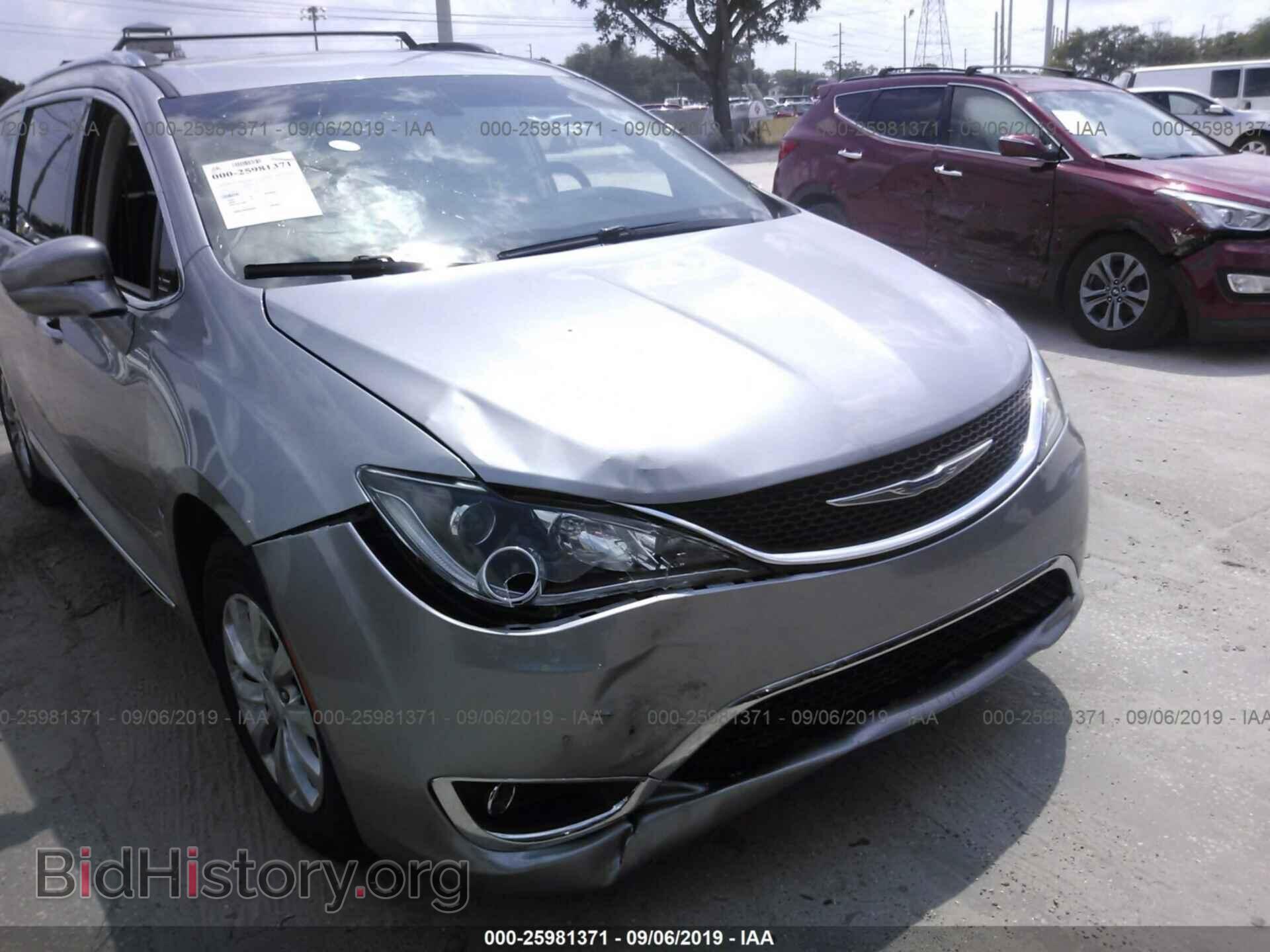 2018 CHRYSLER PACIFICA - VIN: 2C4RC1BG0JR142371 - Фото 6