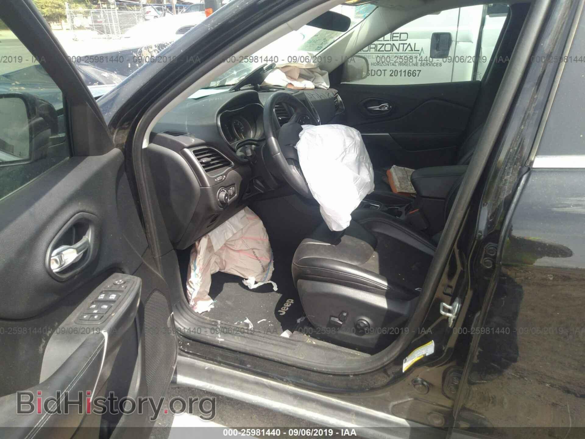2019 JEEP CHEROKEE - VIN: 1C4PJLLB3KD151484 - Photo 5