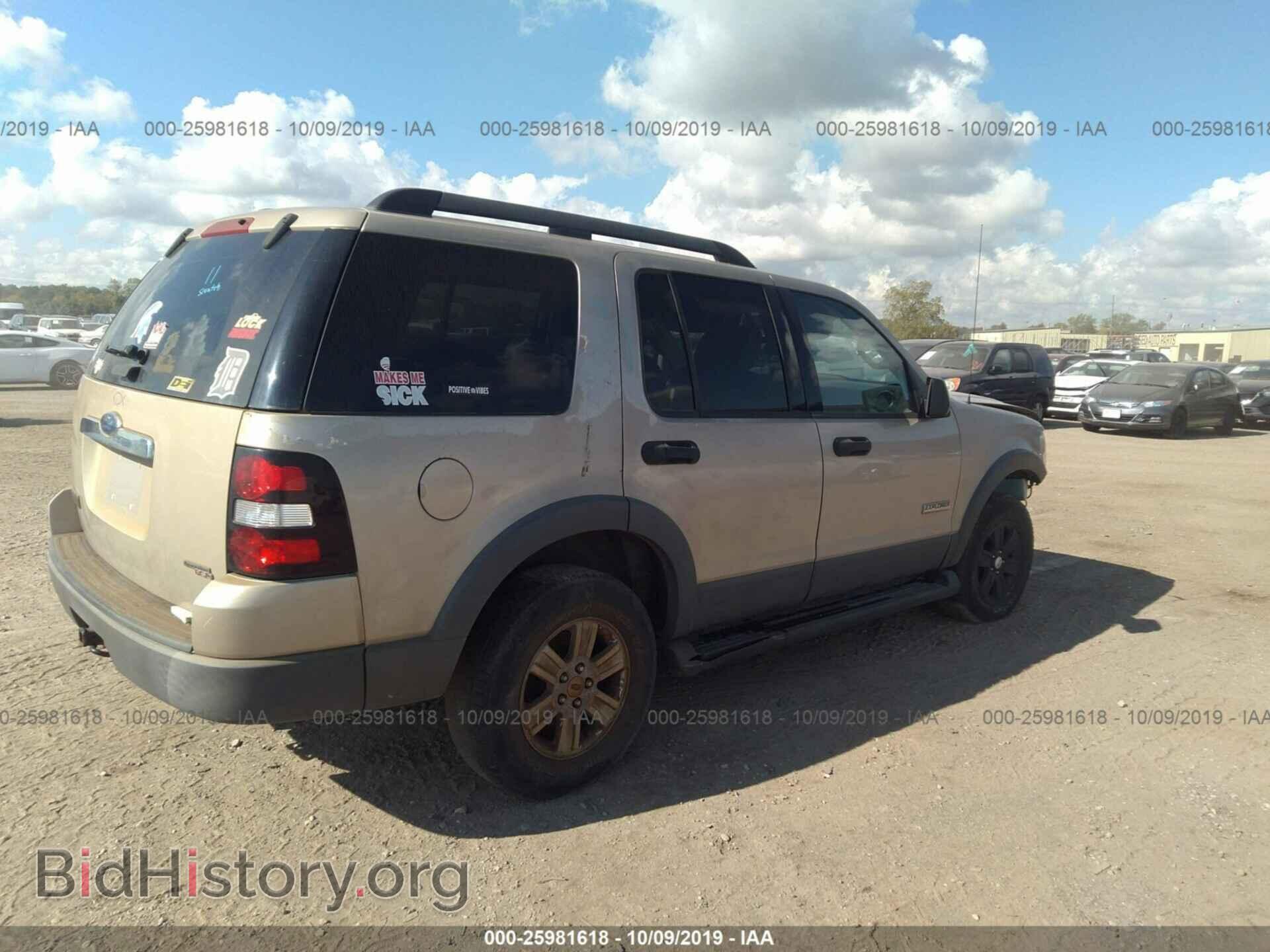 2006 FORD EXPLORER - VIN: 1FMEU73E16UB05945 - Photo 4