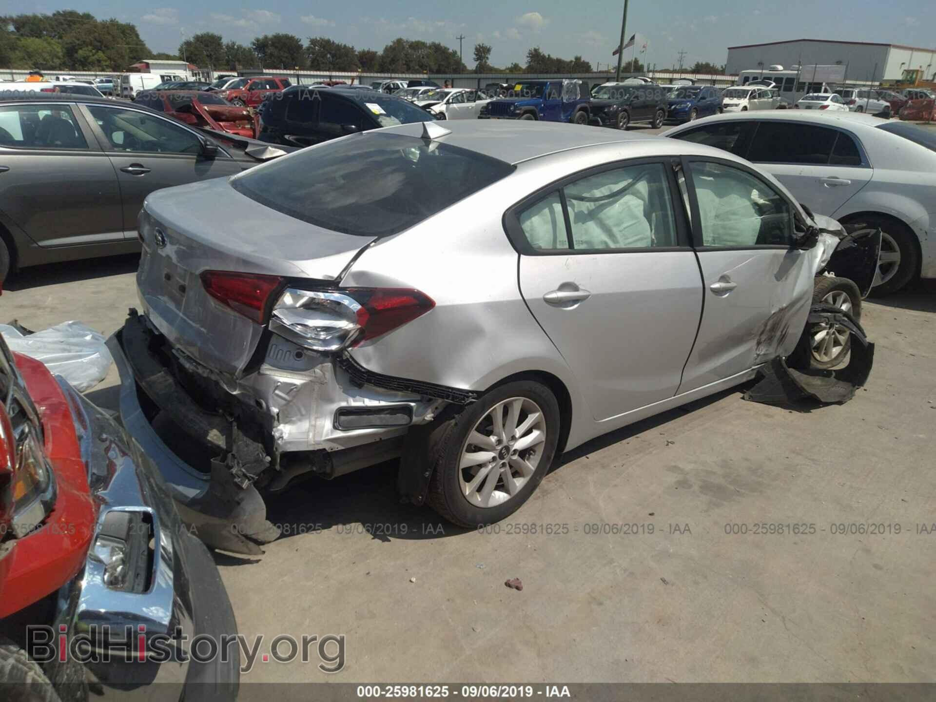 2017 KIA FORTE - VIN: 3KPFL4A78HE149473 - Фото 4