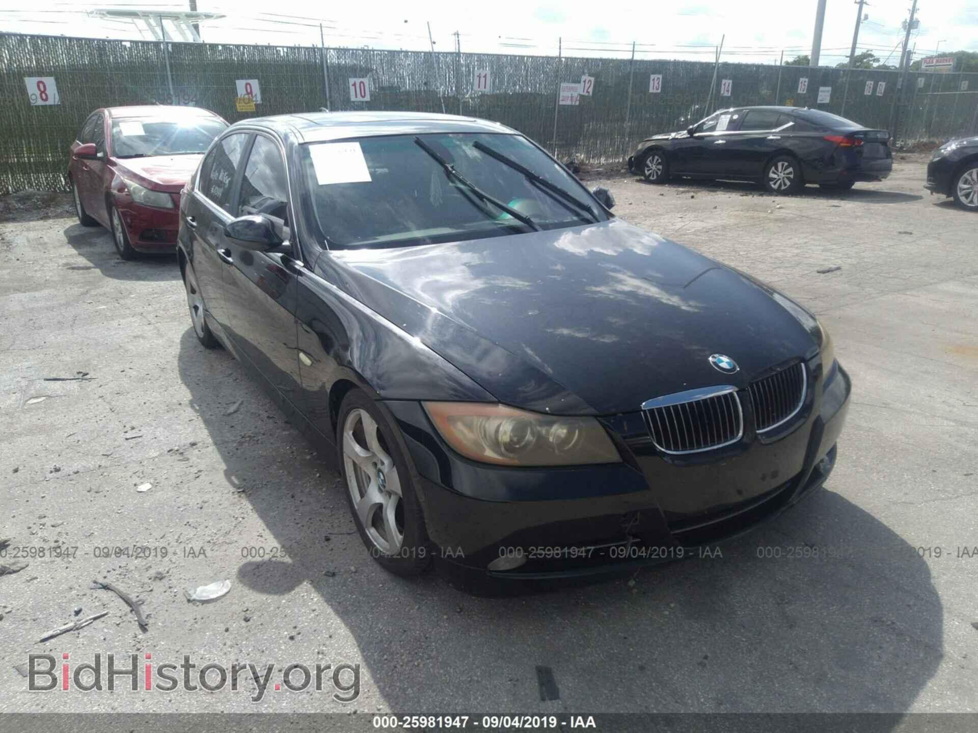 Photo WBAVB33536KR77586 - BMW 330 2006