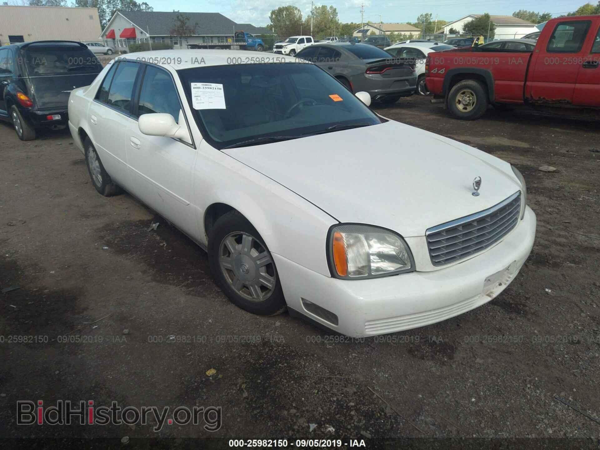 Photo 1G6KD54Y24U110124 - CADILLAC DEVILLE 2004