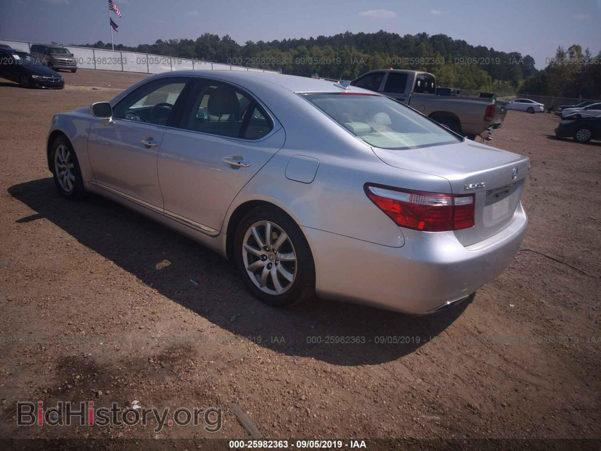 2009 LEXUS LS - VIN: JTHBL46F795087543 - Фото 3
