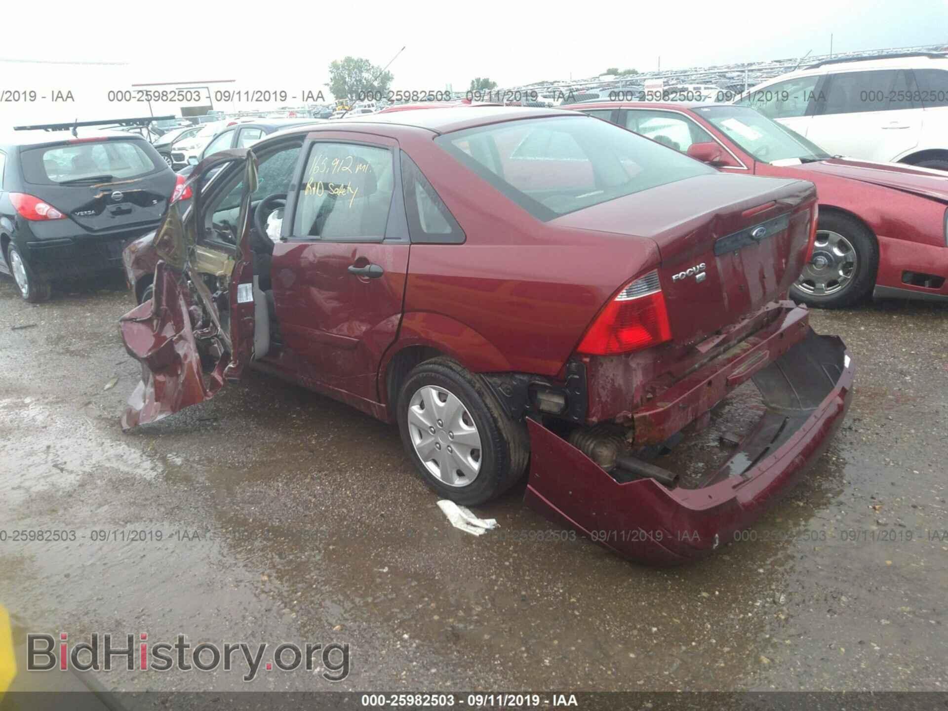 2007 FORD FOCUS - VIN: 1FAFP34N97W320900 - Фото 3