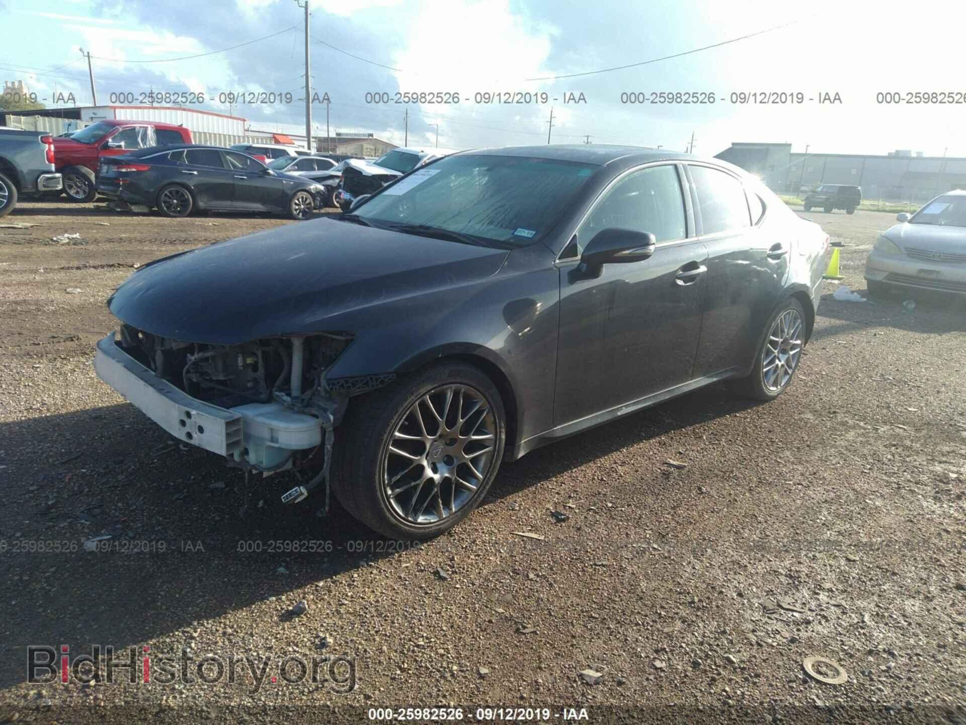 2011 LEXUS IS - VIN: JTHBF5C27B5129228 - Photo 2