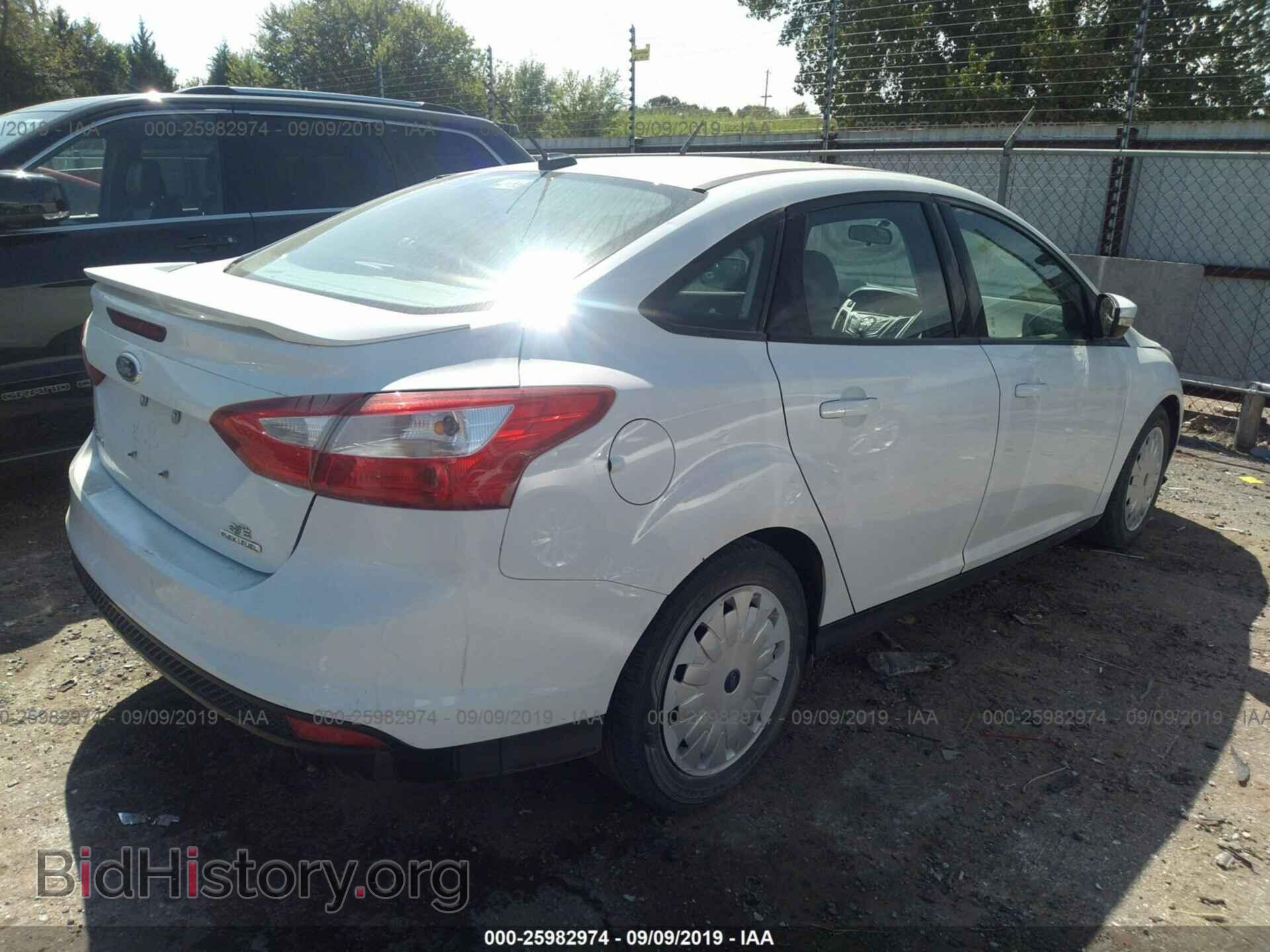 2014 FORD FOCUS - VIN: 1FADP3F2XEL351386 - Photo 4