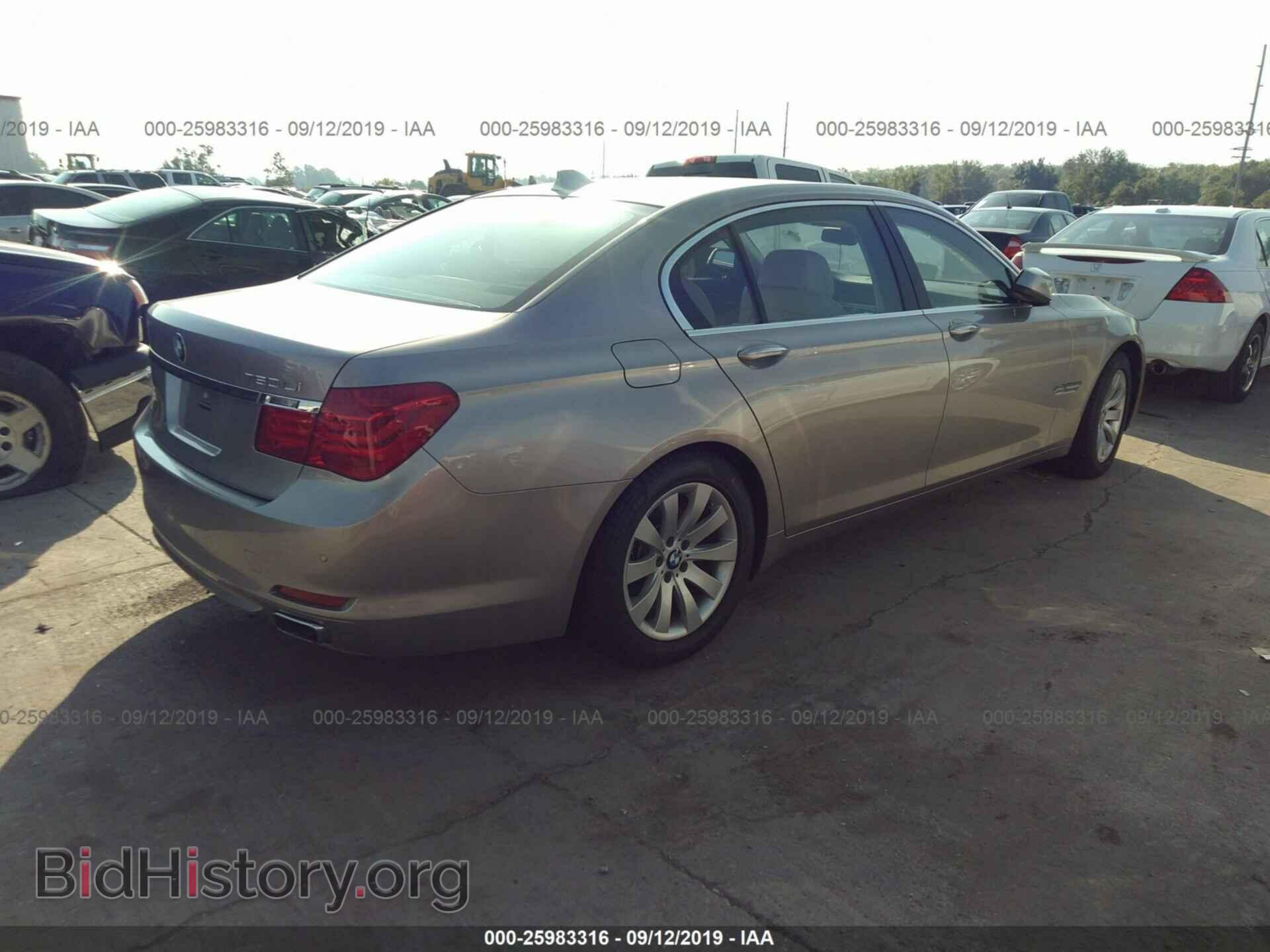 2011 BMW 750 - VIN: WBAKC8C58BC433375 - Фото 4