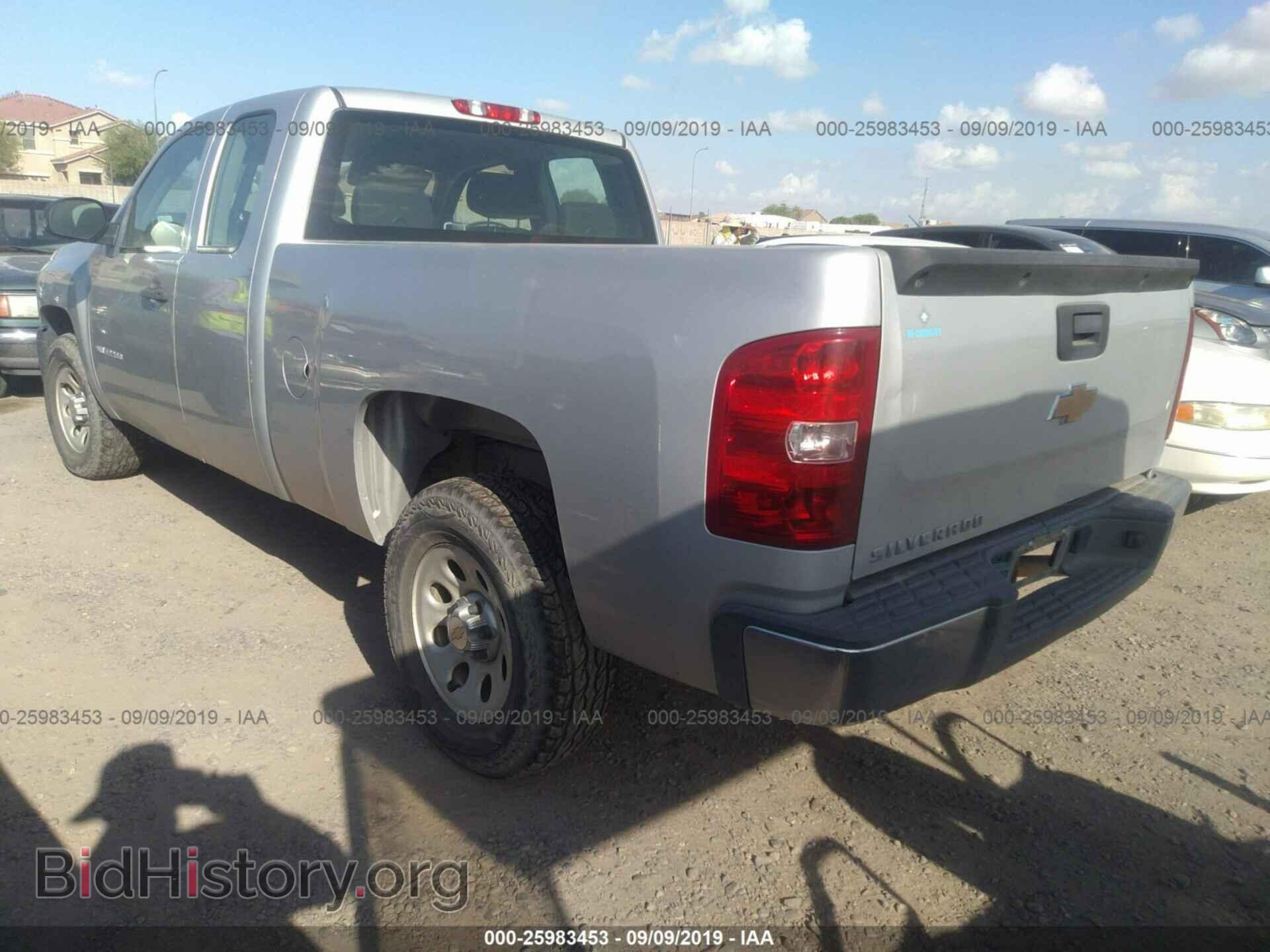 2011 CHEVROLET SILVERADO - VIN: 1GCRCPEX1BZ171836 - Фото 3